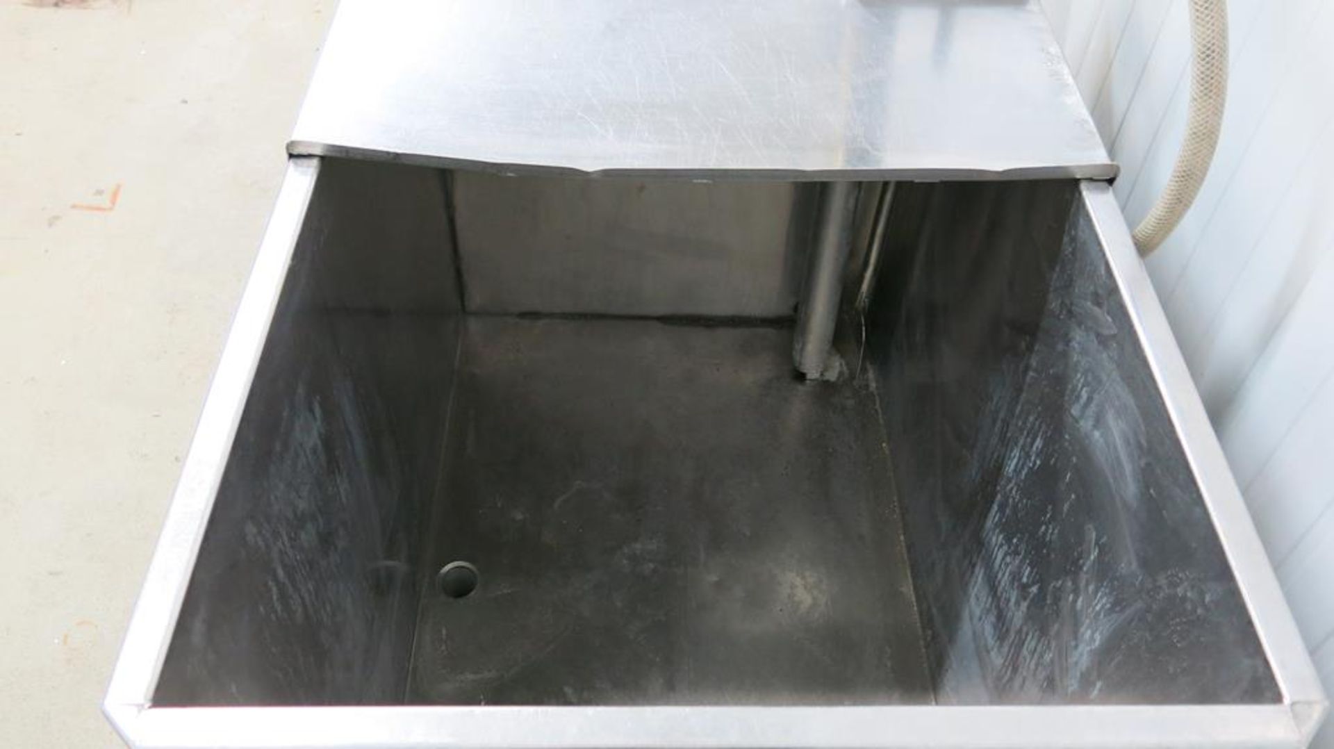 STAINLESS STEEL, 3' X 2' X 2', BRINE TANK WITH GRACO, AIR POWERED, PISTON PUMP - Image 2 of 2