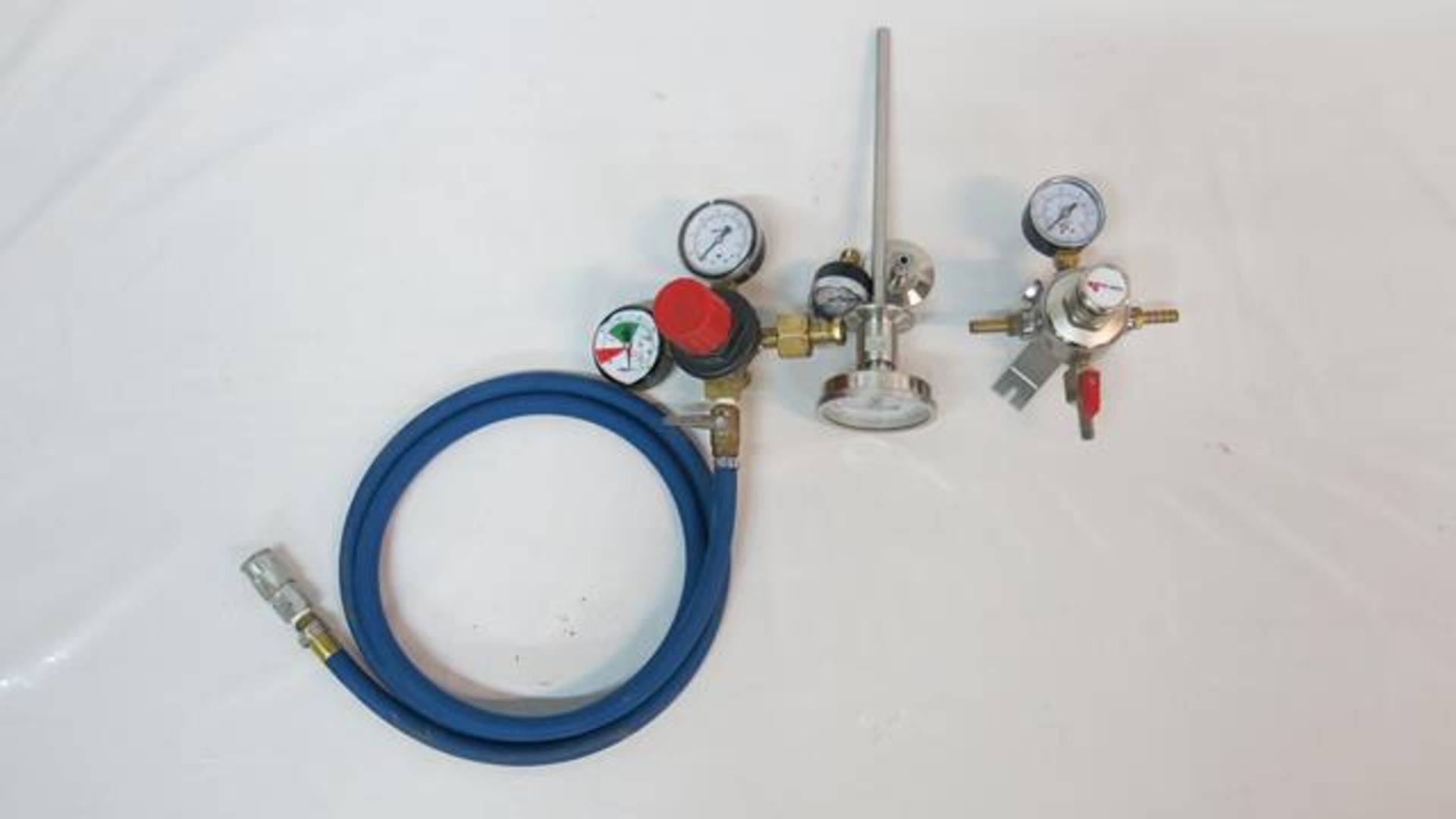 LOT OF MICRO MATIC GAUGES, 1.5", FLANGE CONNECTOR - Image 3 of 3