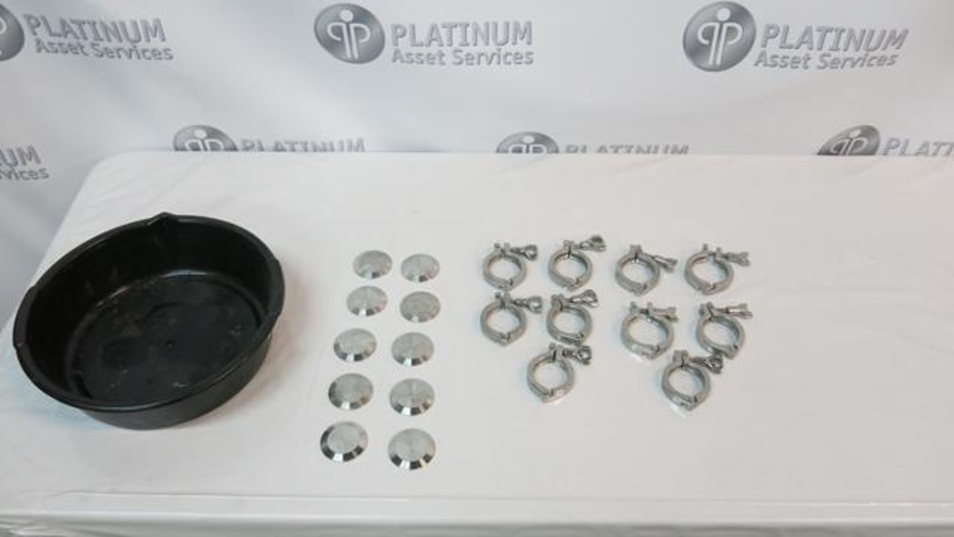 LOT OF (10) STAINLESS STEEL, 2", FLANGE CLAMSP WITH (10) BLOCK OFF CAPS