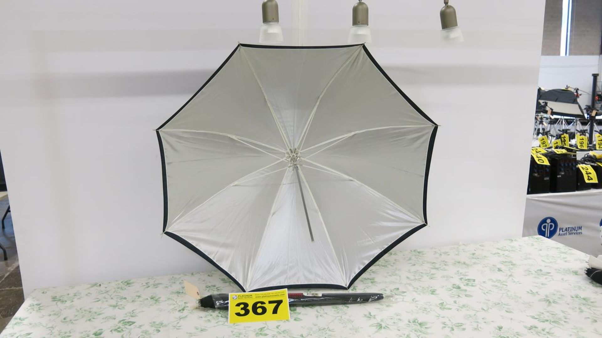 PHOTOFLEX, UM-RUT45, 45", CONVERTIBLE WHITE UMBRELLA (BRAND NEW - IN BAG)