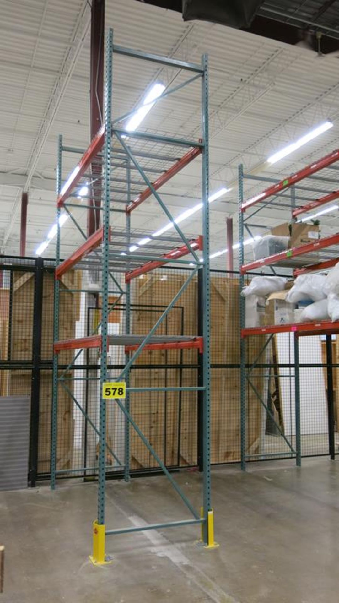 PALLET RACKING RACKING, 16' X 8' X 3' (H, W, D)