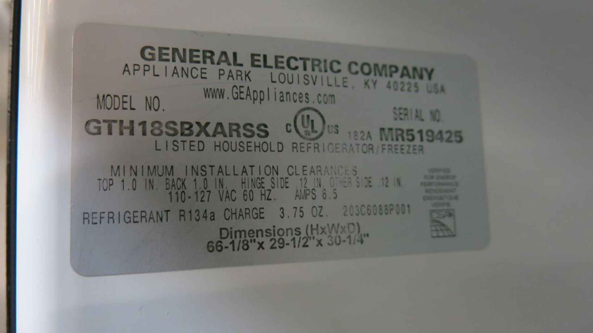 GENERAL ELECTRIC, GTH18SBXARSS, STAINLESS STEEL, REFRIGERATOR WITH ICE MAKER, S/N MR519425 - Image 3 of 3