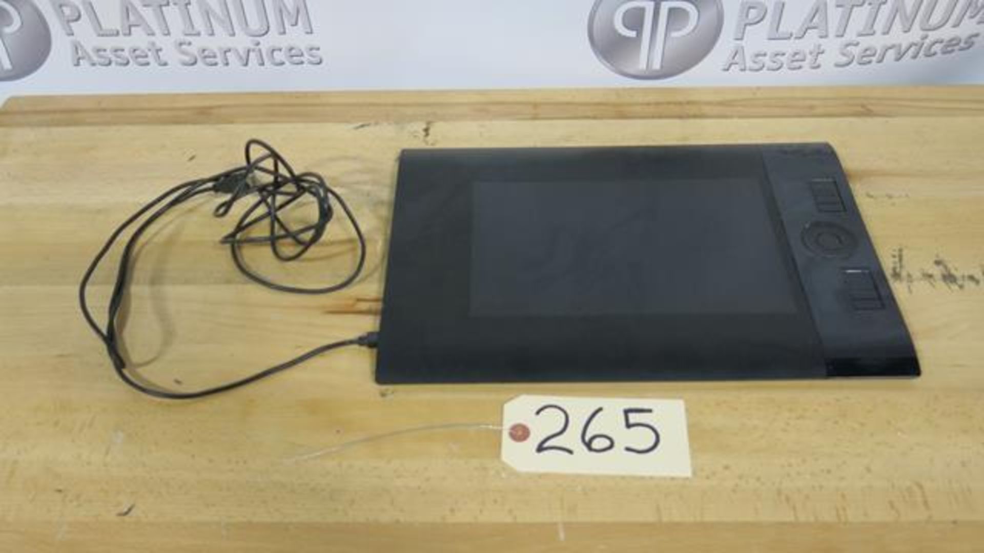 WACOM, PTK-640, MEDIUM, USB WIRED, GRAPHICS TABLET (UNIT NOT FUNCTIONING) (TAG#265)