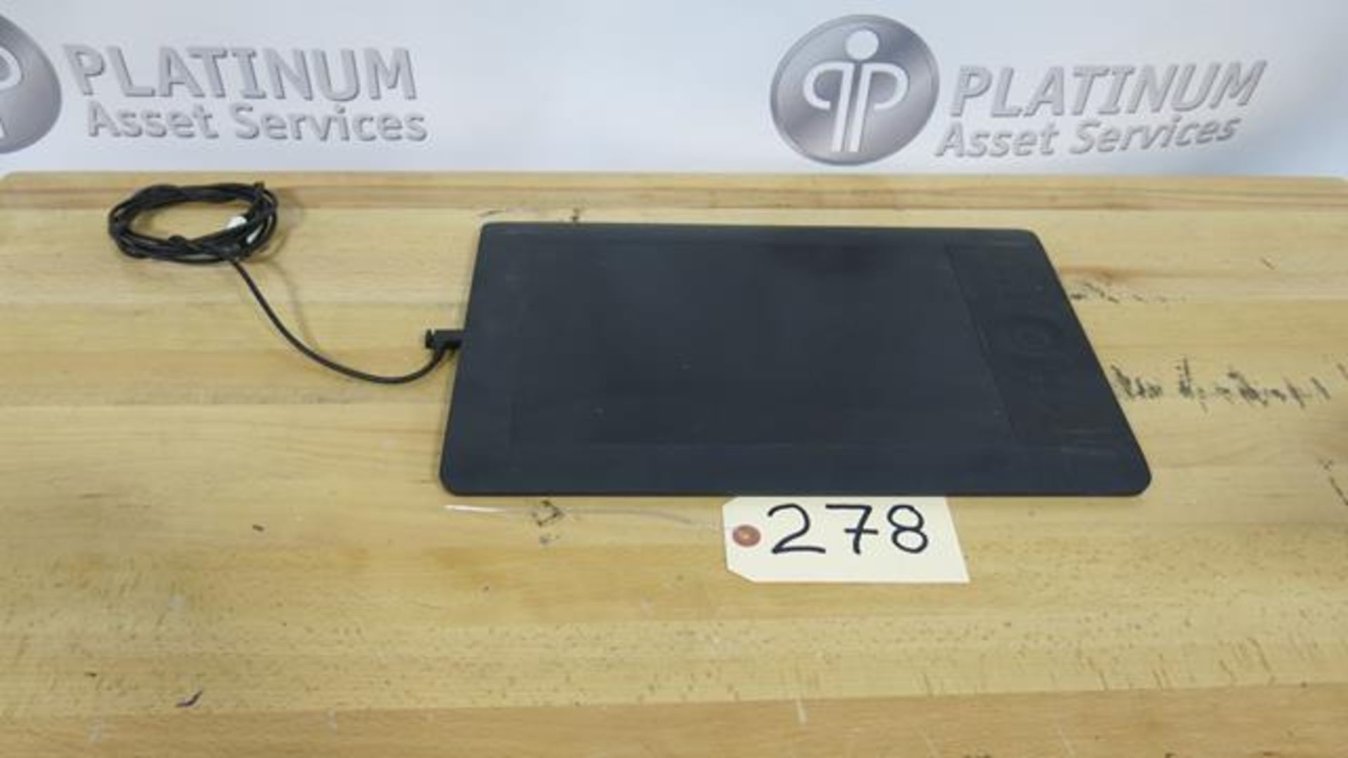WACOM, PTH-651, INTUOS PRO, PEN AND TOUCH TABLET (UNIT NOT FUNCTIONING) (TAG#278)