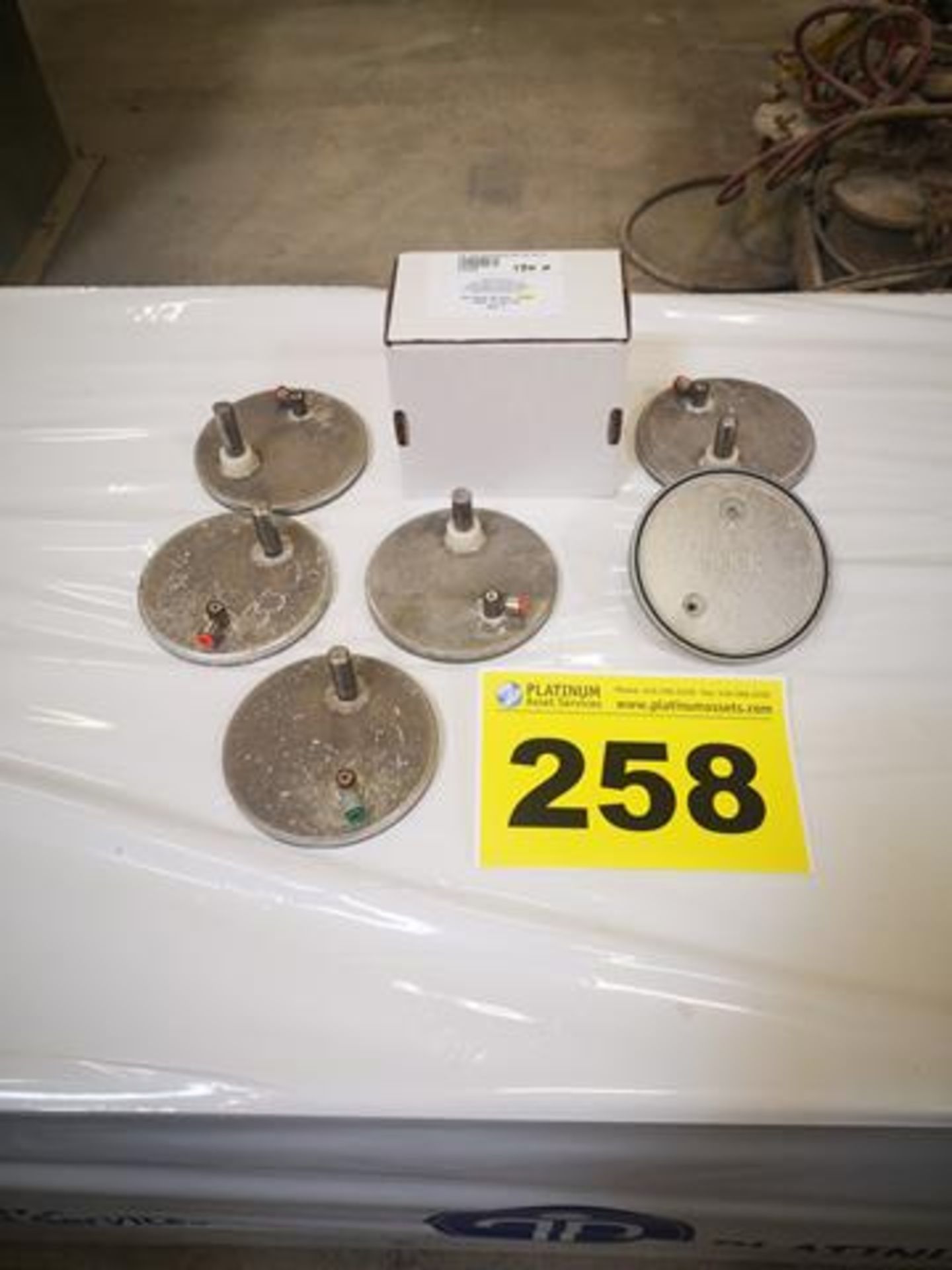 LOT OF (6) BLICK, 26MM, PIN-STOP VACUUM BASES