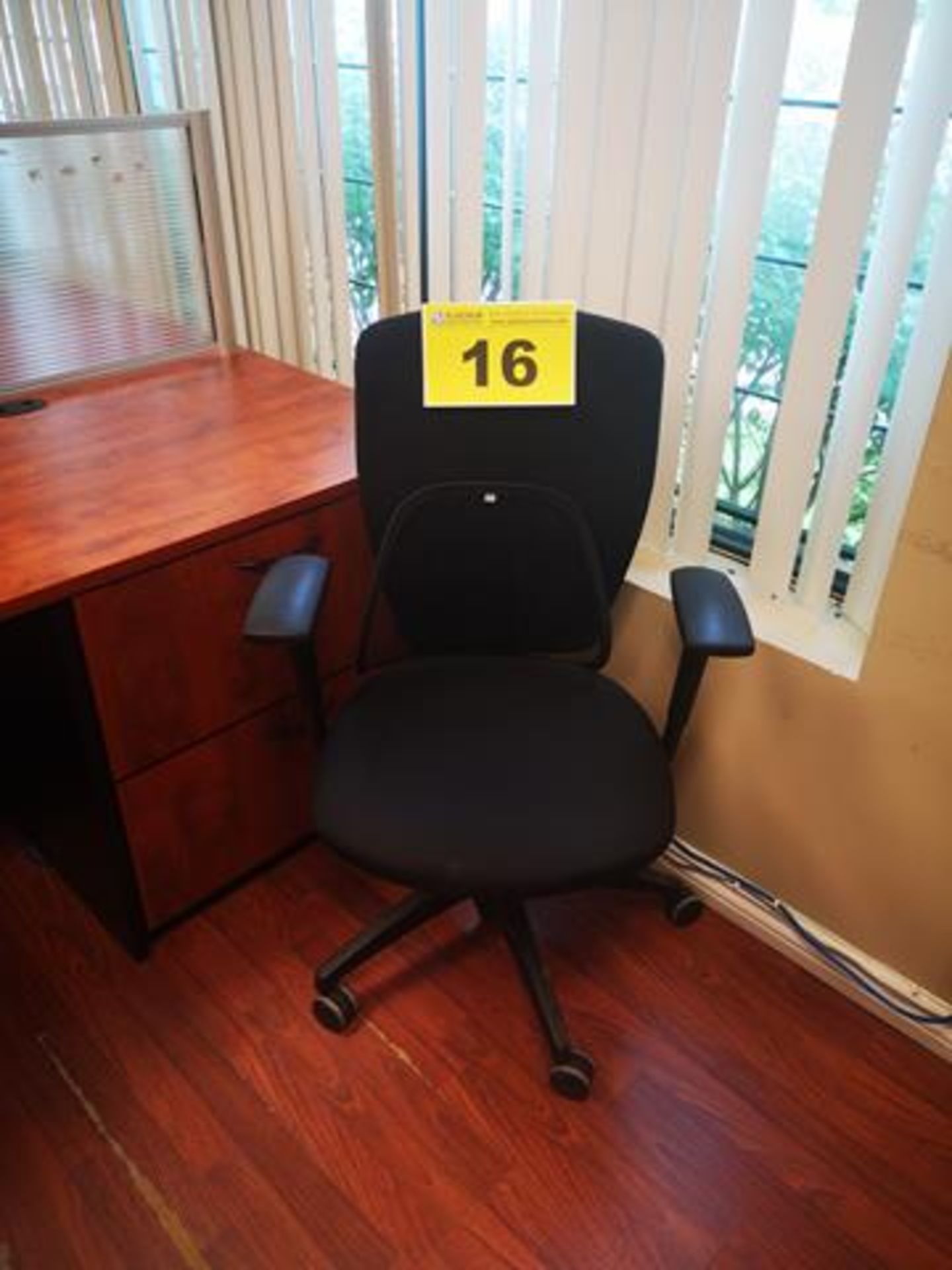 BLACK, FABRIC OFFICE CHAIR ON CASTERS