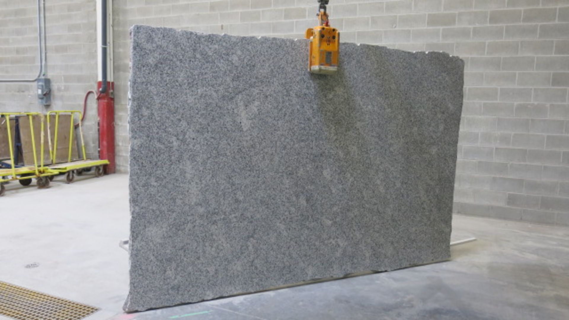 3/4", GRANITE, ARTIC WHITE, 77" X 81", ID# 10023 (LOADING FEE $30) (3/4 SHEET)