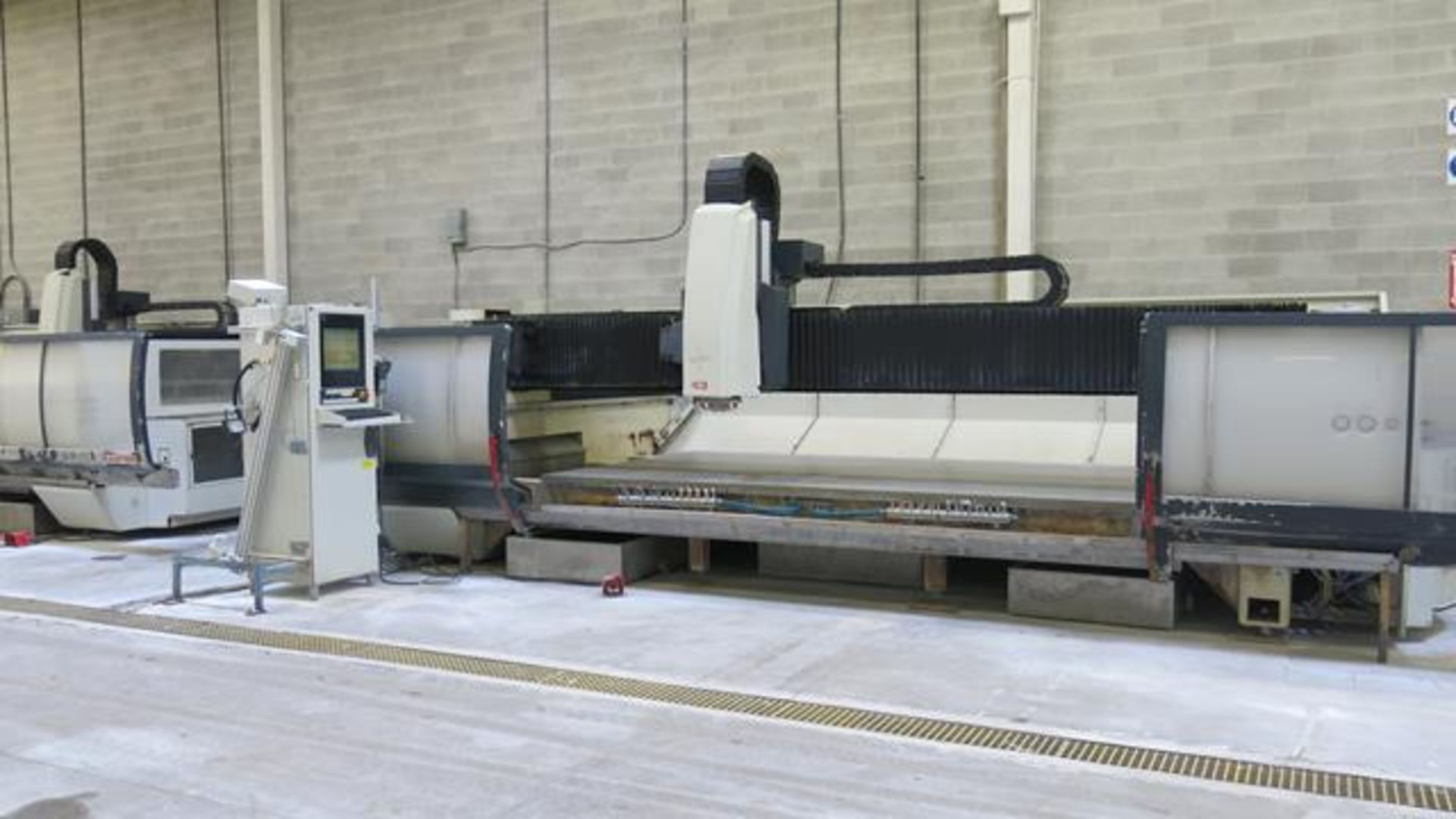 INTERMAC, MASTER 43 STANDARD, CNC STONE AND GLASS MACHINING CENTRE, TABLE SIZE 4060 MM X 2300 MM,