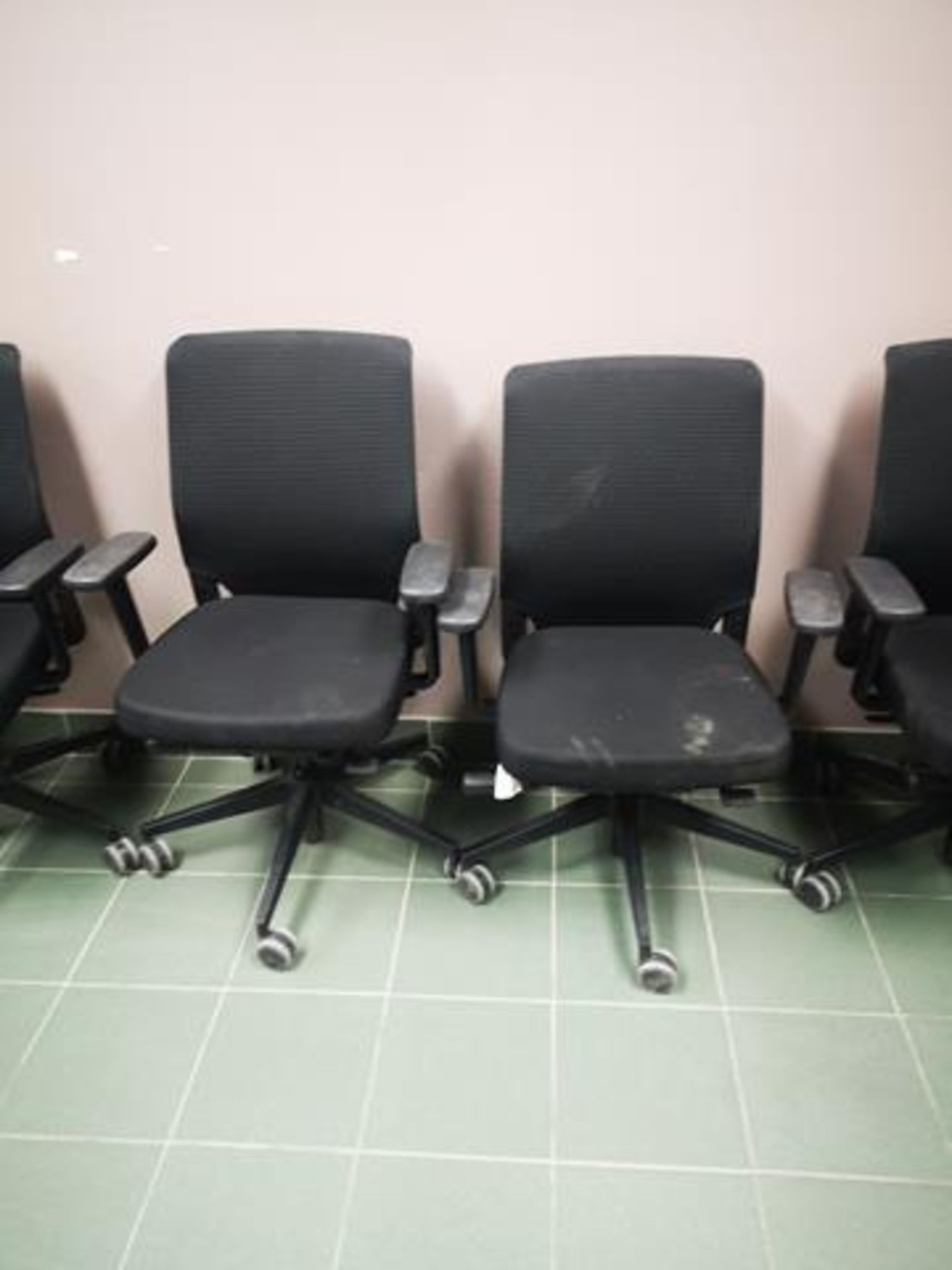 BLACK, FABRIC CHAIRS ON CASTERS - Image 3 of 6