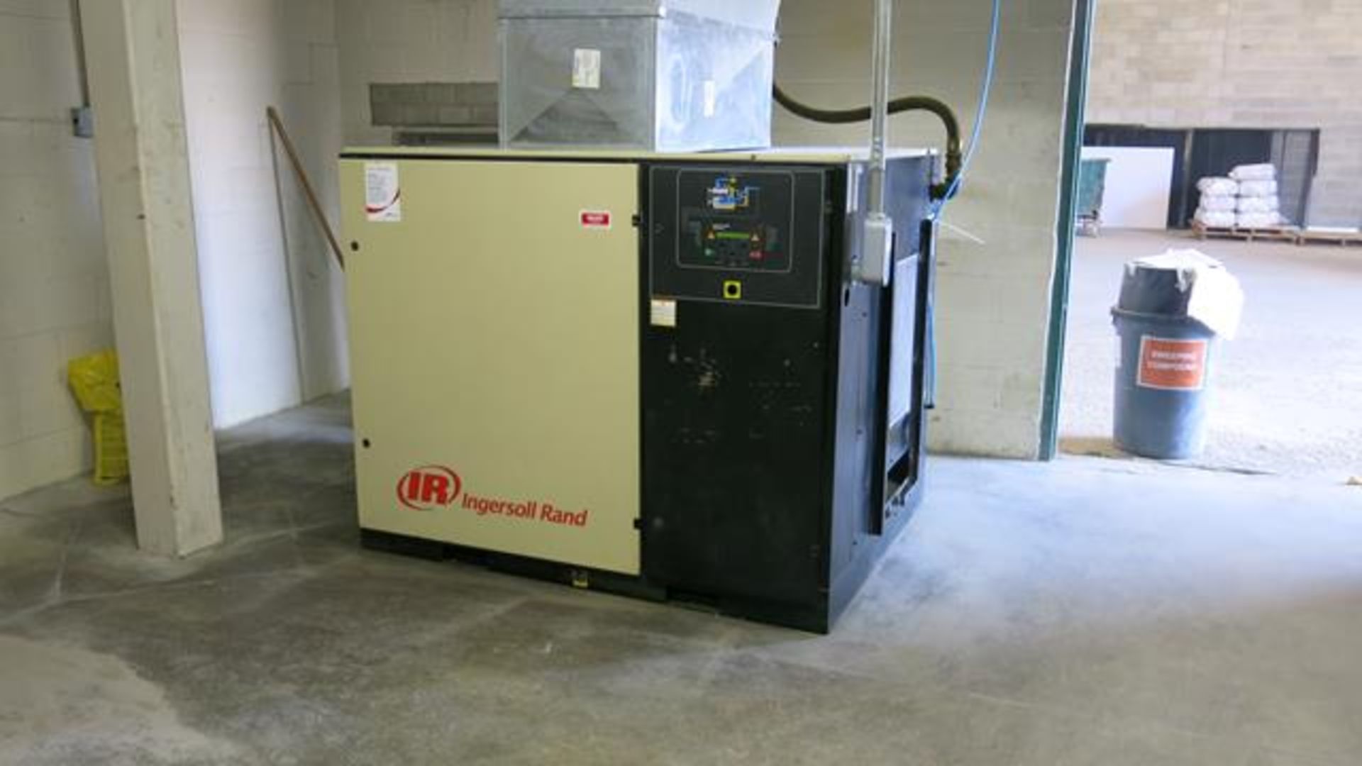 INGERSOLL-RAND, UP6-50PE-125, 50 HP, ROTARY SCREW, AIR COMPRESSOR, 30,044 LOAD HOURS, 51,340 RUN