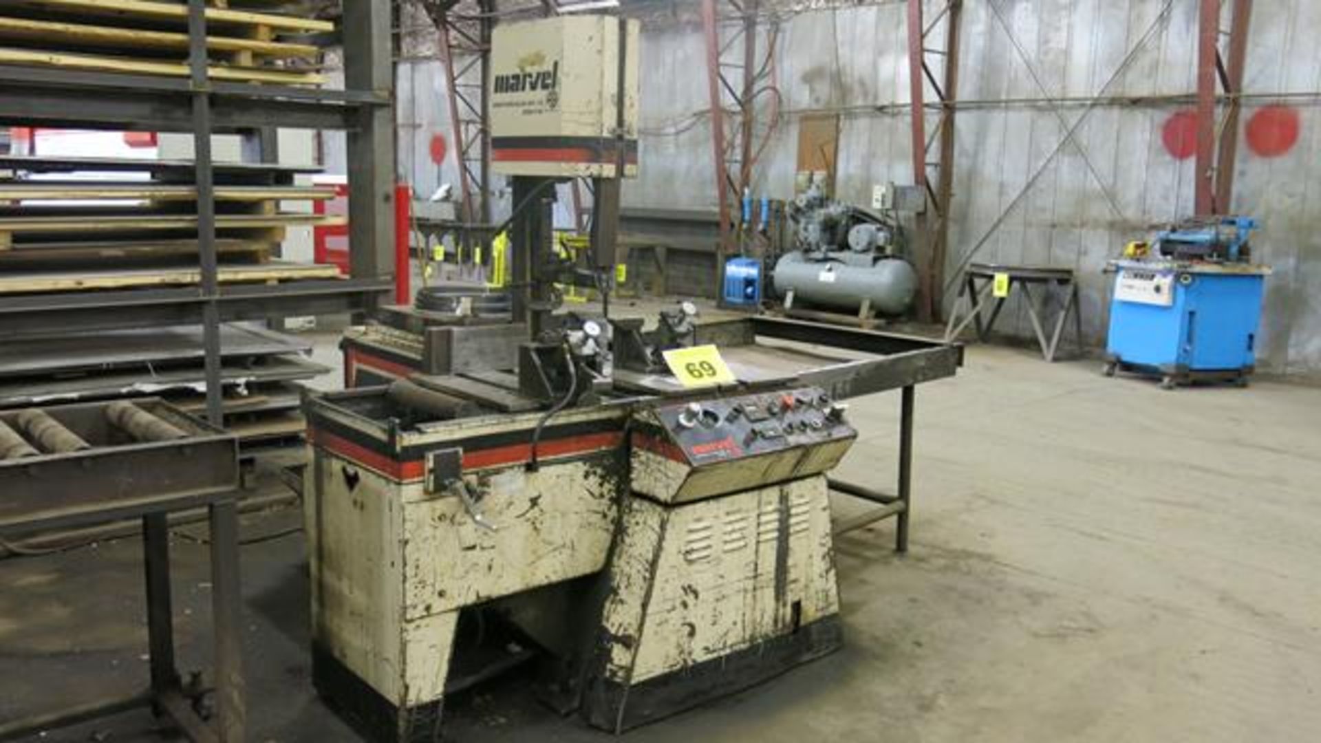 MARVEL, V10A2, 10" X 9", VERTICAL BANDSAW, S/N D-175510-W (RIGGING $300) - Image 3 of 5