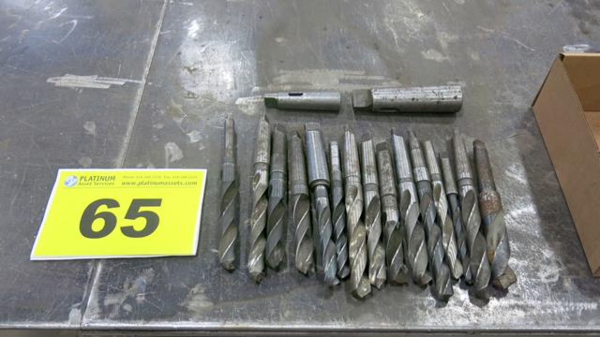 LOT OF DRILL BITS