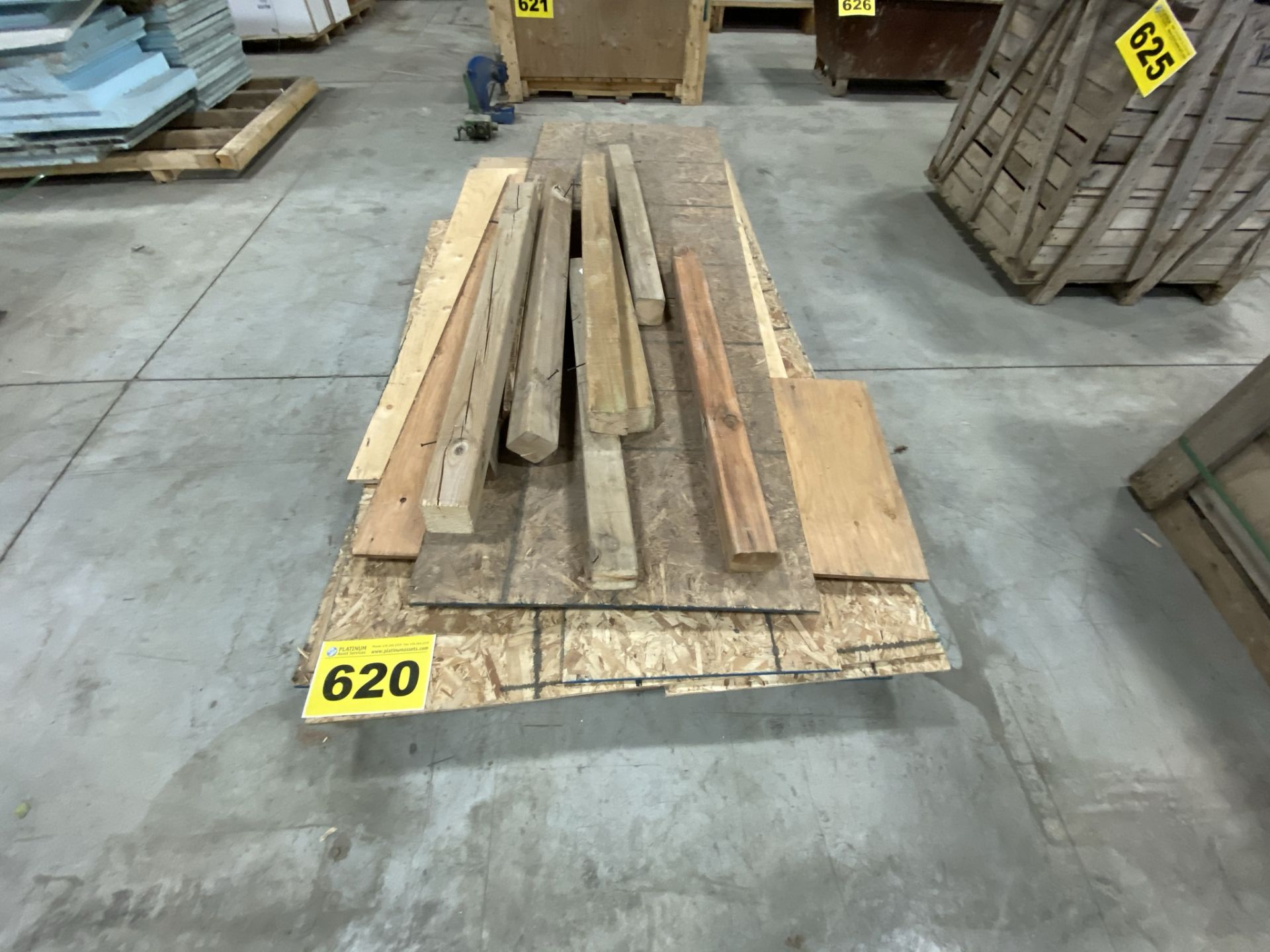 LOT OF FOUNDATION LUMBER FROM PLYWOOD BOARD