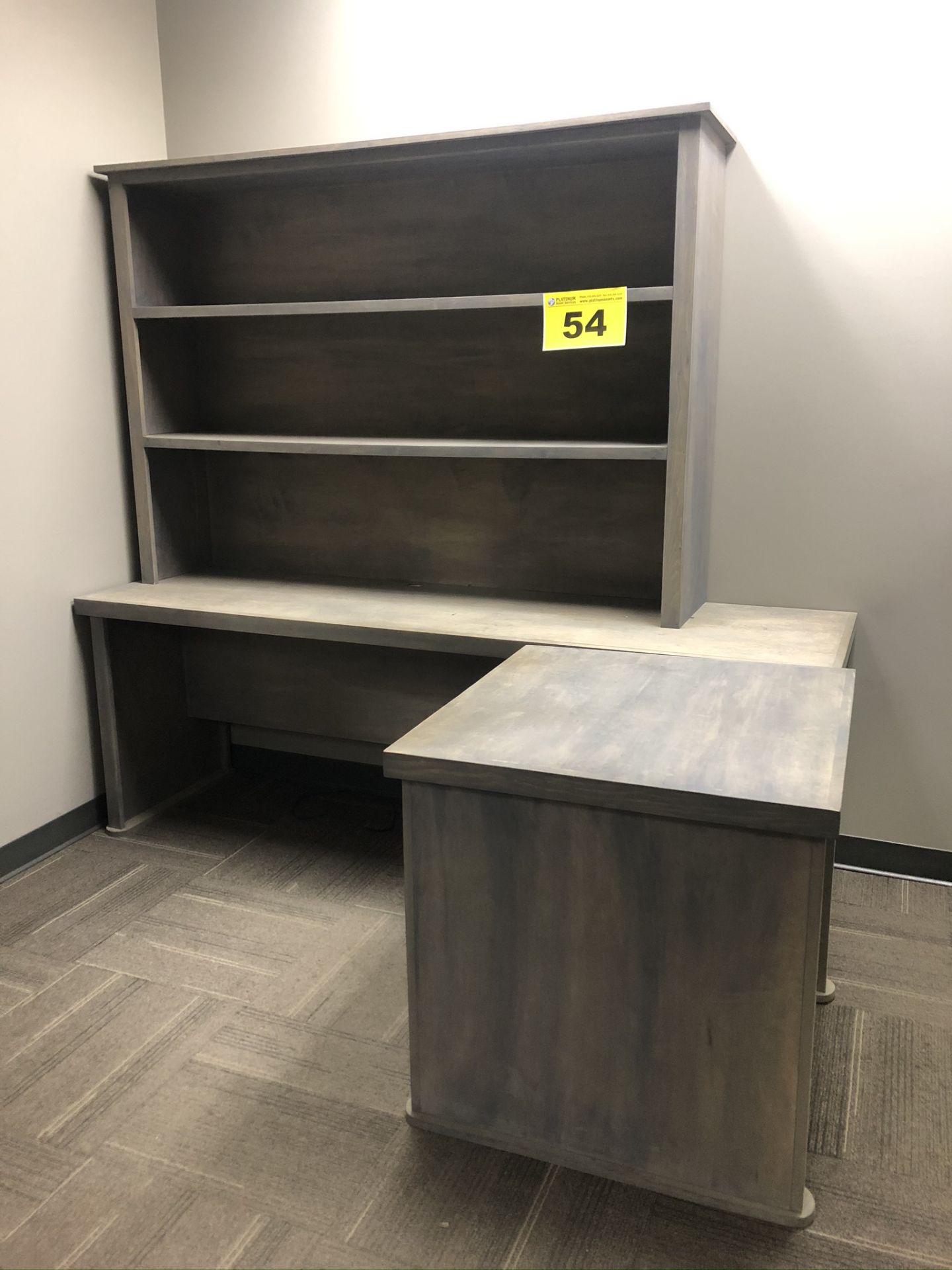 GRAY, L-SHAPED OFFICE DESK WITH HUTCH