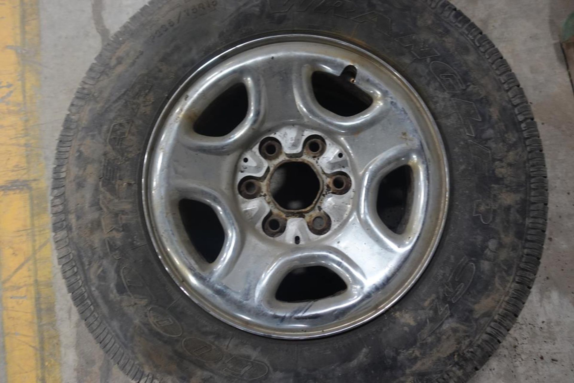 LOT OF (1) BF GOODRICH, 245/65R17, TIRE, (1) WINTER SLALOM, TIRE AND (1) GOODYEAR, WRANGLER, P235/ - Image 20 of 25