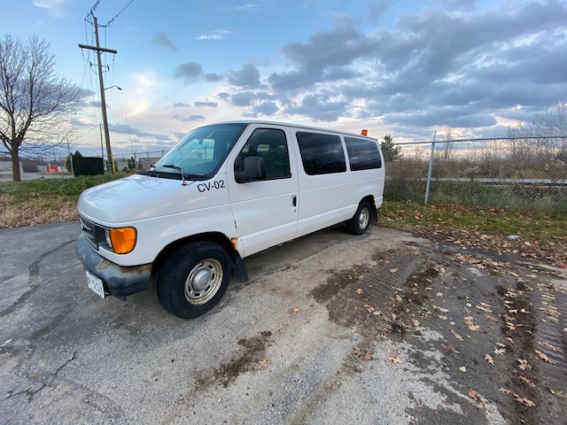 FORD, E-150, CARGO VAN, 4.6 LITRE V8, GASOLINE ENGINE, 196,511 KMS, VIN #1FMRE11W34HB41116, 2004