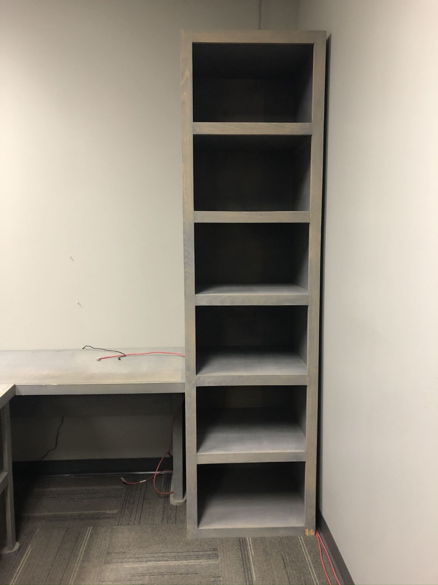 GRAY, L-SHAPED WOOD OFFICE DESK WITH BOOKSHELF - Image 2 of 3