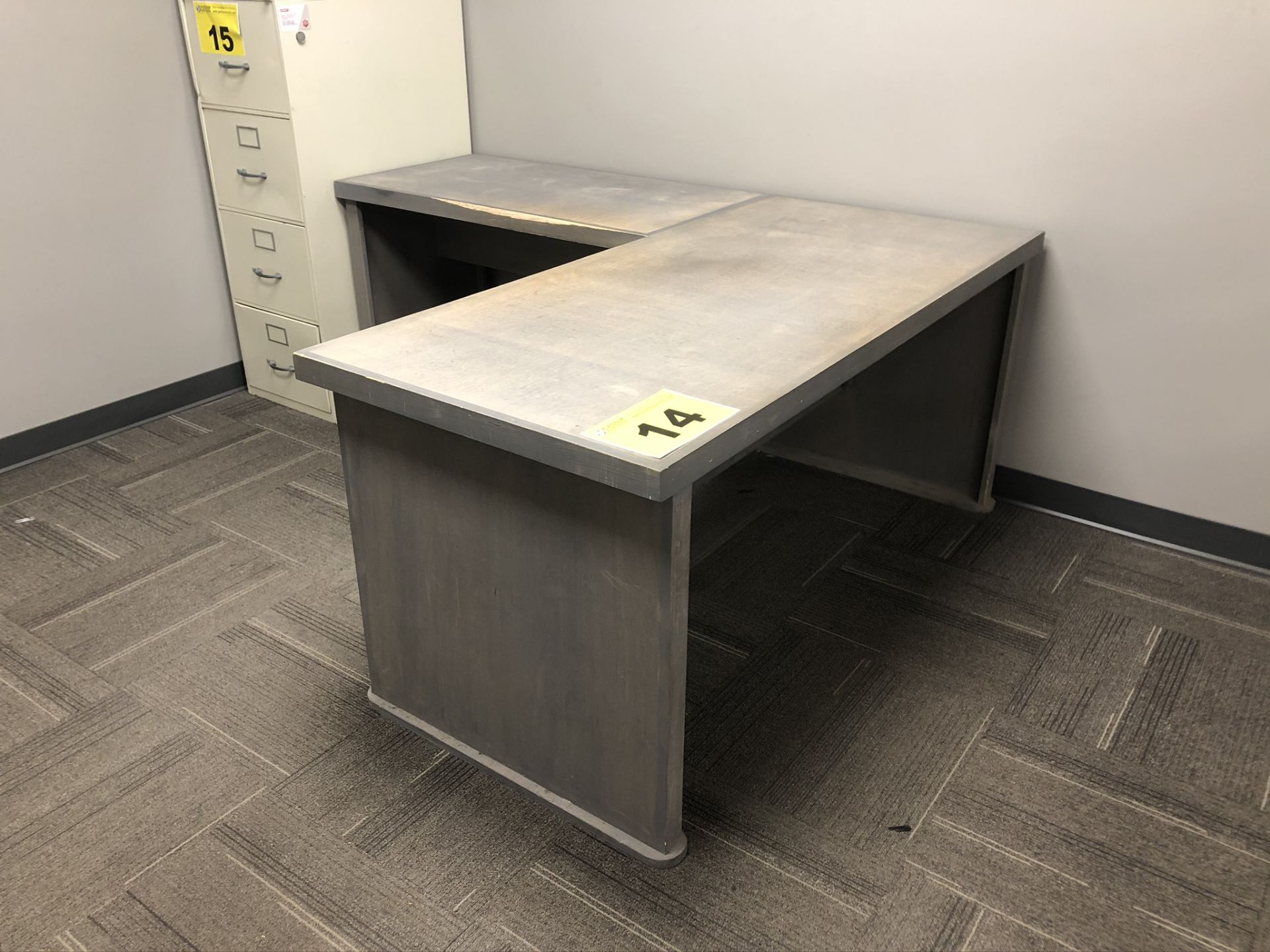 WOOD GREY L-SHAPED DESK