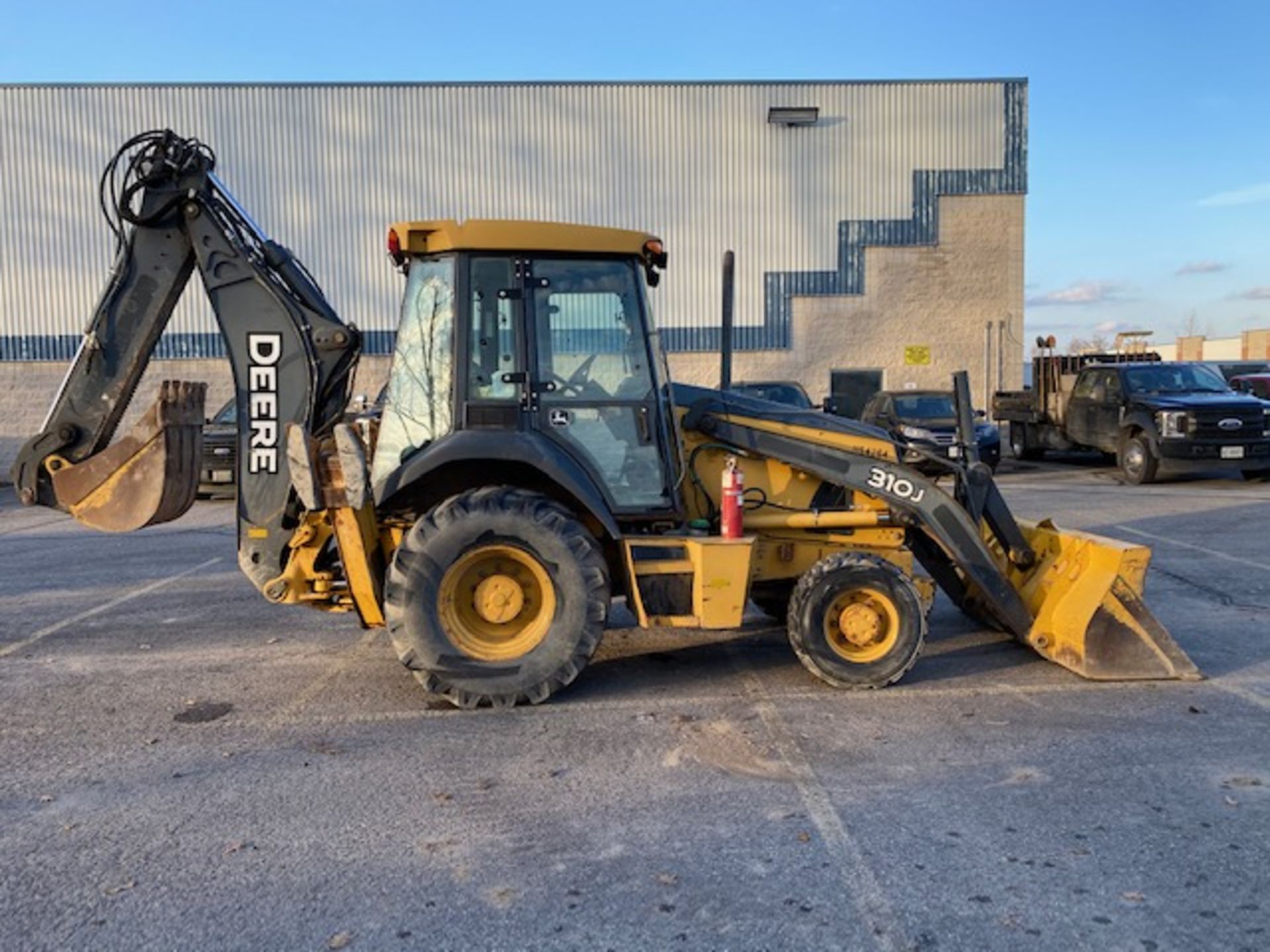 JOHN DEERE, 310J, 4X4, BACKHOE / LOADER, EXTENDED-A-HOE ENCLOSED CAB, 4,831 HOURS, S/N - Image 4 of 21