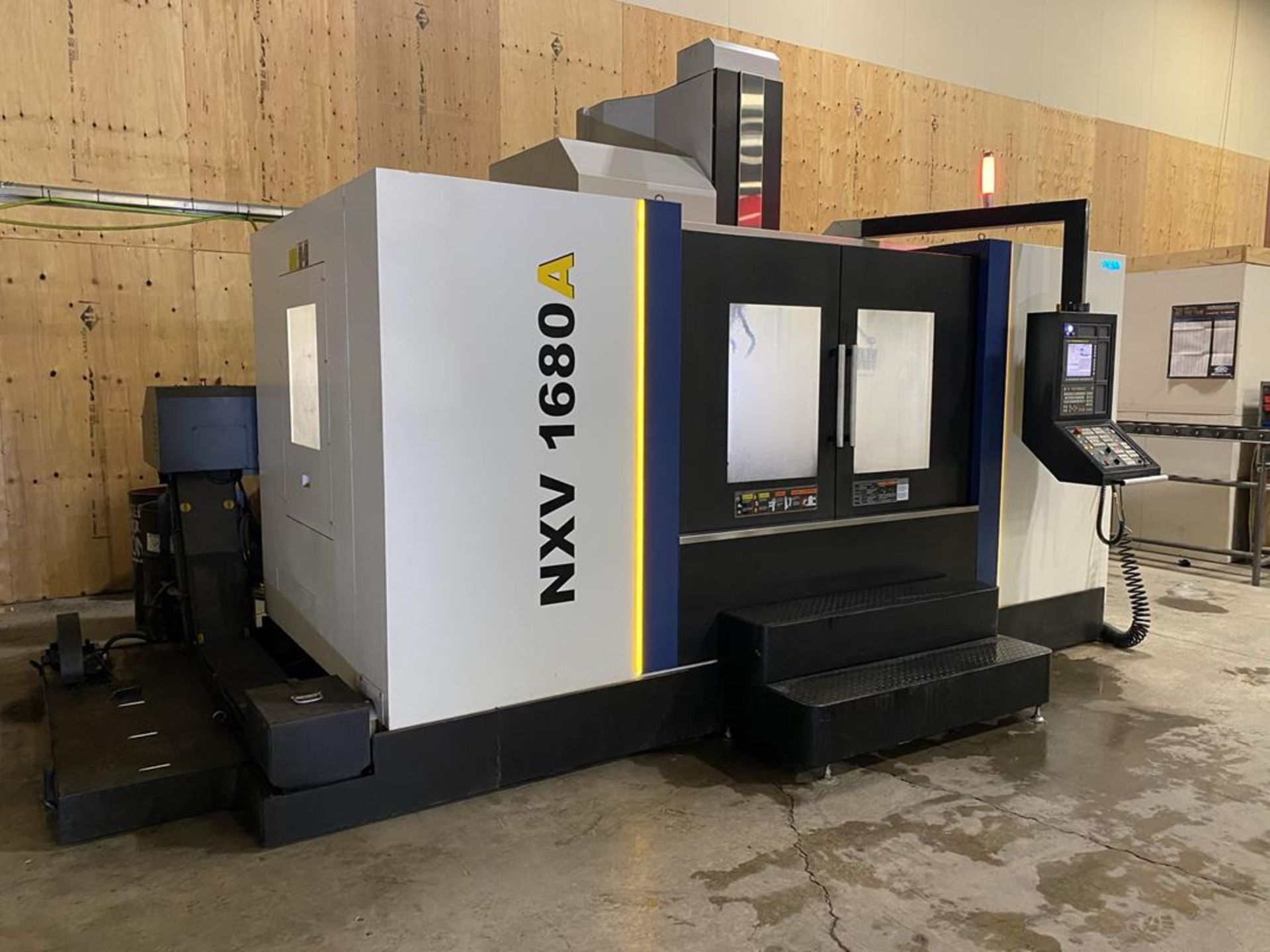 YCM, NXV1680A, 3 AXIS, CNC VERTICAL MACHINING CENTRE, TRAVELS (X,Y,Z) 64", 30", 28", TABLE SIZE - Image 2 of 17
