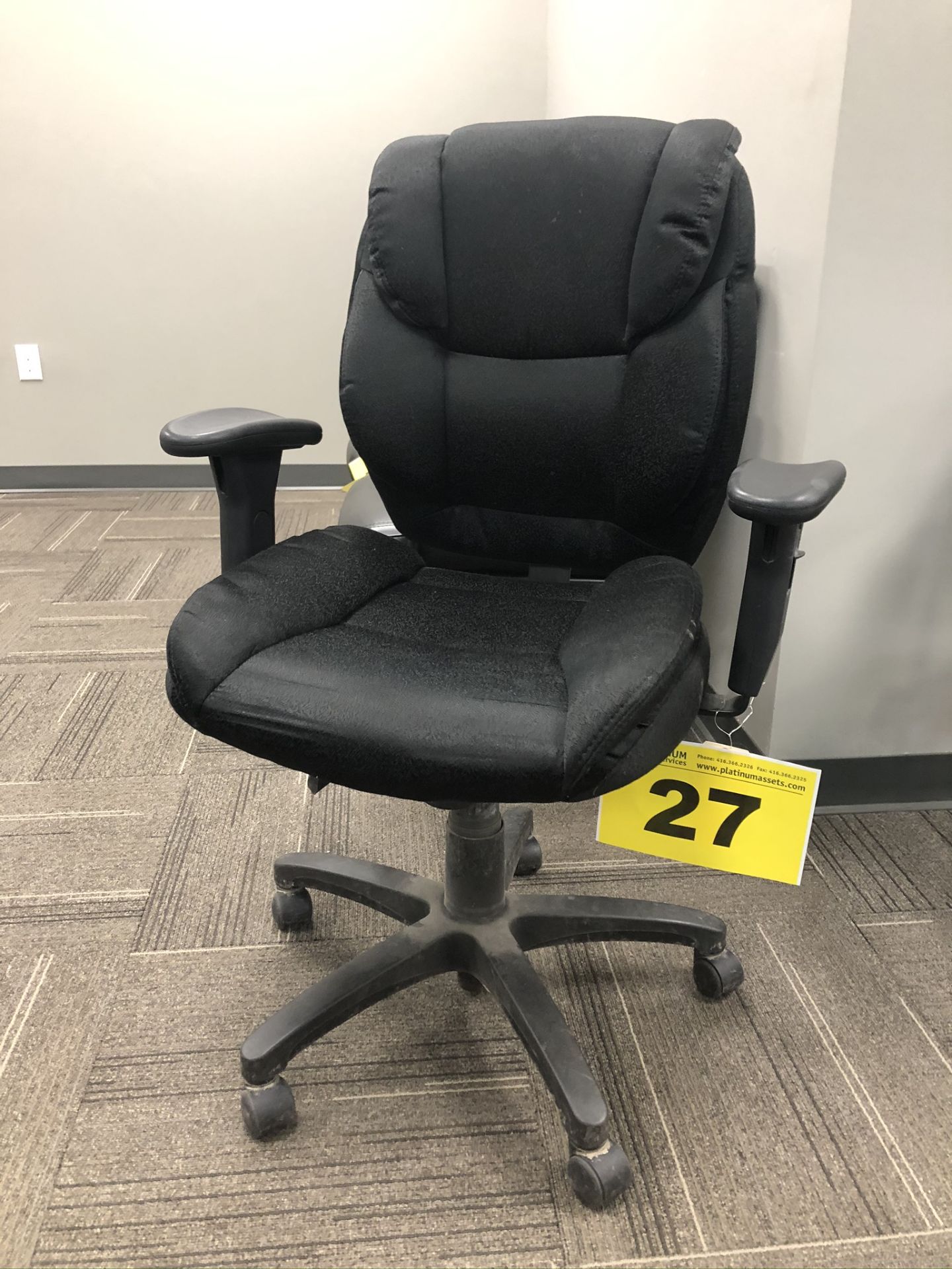 BLACK, FABRIC OFFICE CHAIR ON WHEELS