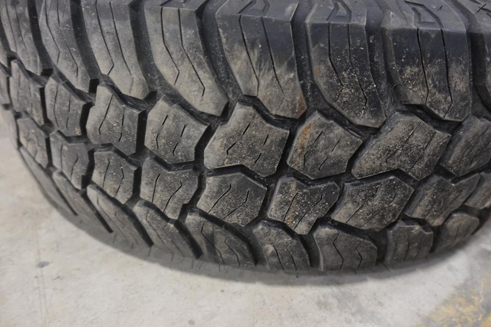 MIRAGE, 265/70R17, ALL TERRAIN TIRE - Image 11 of 15