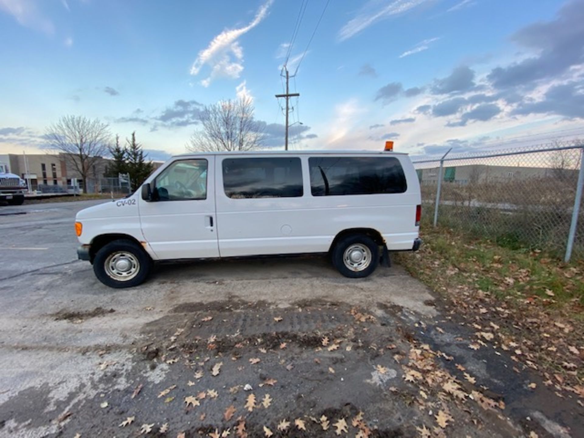 FORD, E-150, CARGO VAN, 4.6 LITRE V8, GASOLINE ENGINE, 196,511 KMS, VIN #1FMRE11W34HB41116, 2004 - Image 7 of 12