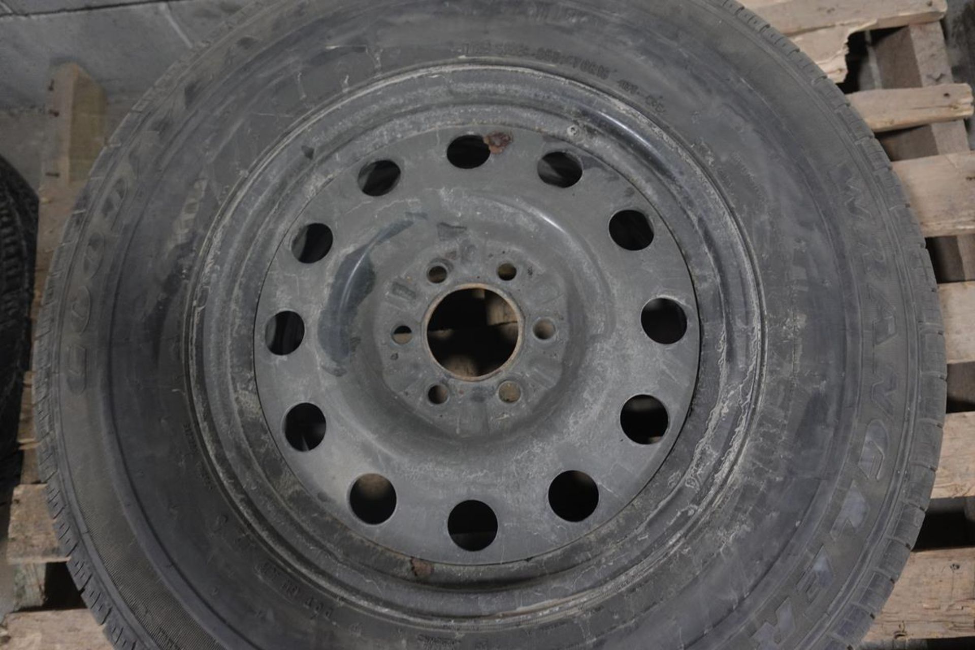 LOT OF (1) BF GOODRICH, 245/65R17, TIRE, (1) WINTER SLALOM, TIRE AND (1) GOODYEAR, WRANGLER, P235/ - Image 14 of 25