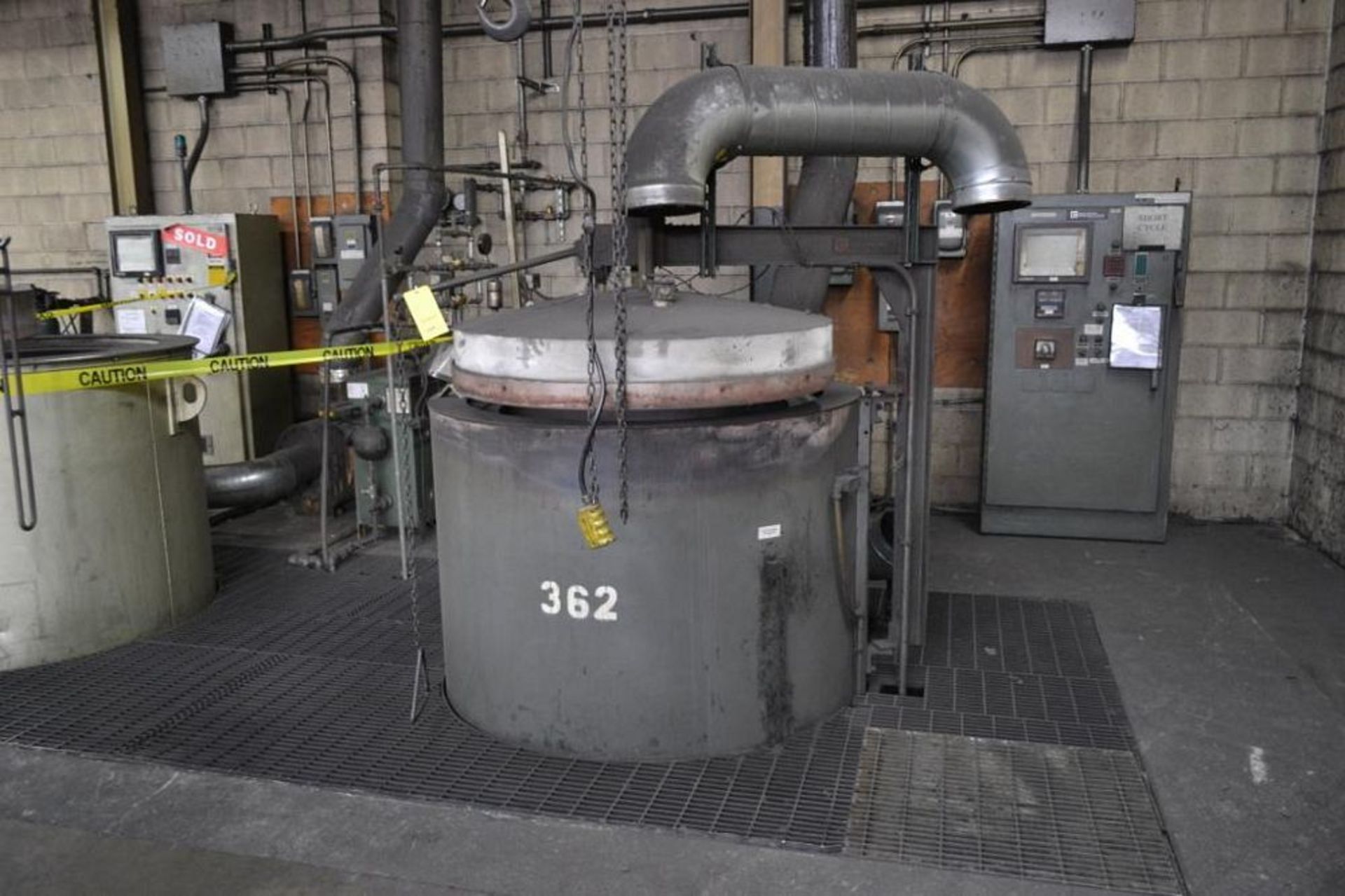 1979 Leeds and Northrup Steam Type Homo Pit Furnace, Model 09528-484VX, 1250 F temperature, 72 kw, c
