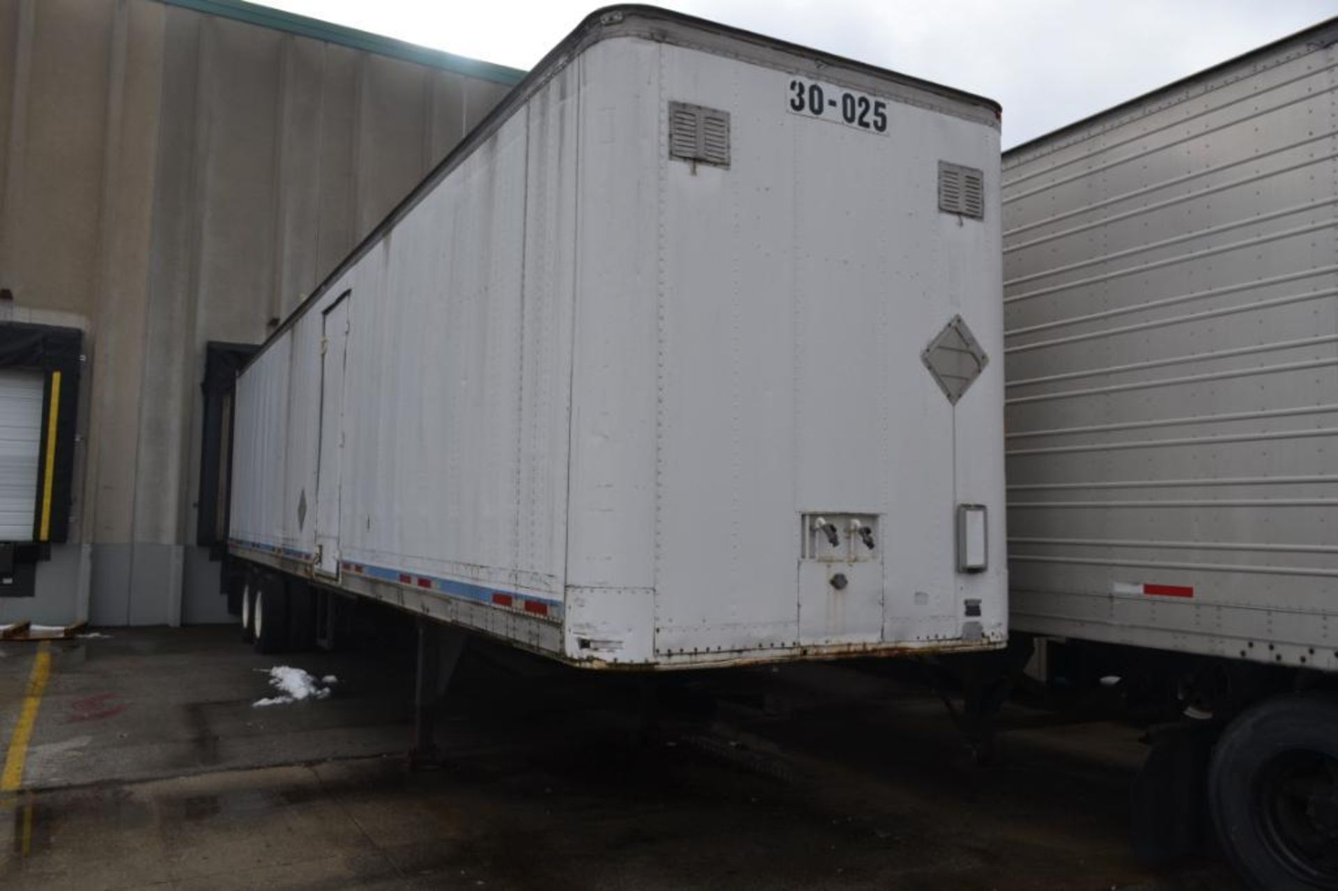 1975 Trailmobile 48 ft. Sliding Tandem-Axle Dry Van Trailer Model D11A1SAH, S/N M32242, Rear & Side