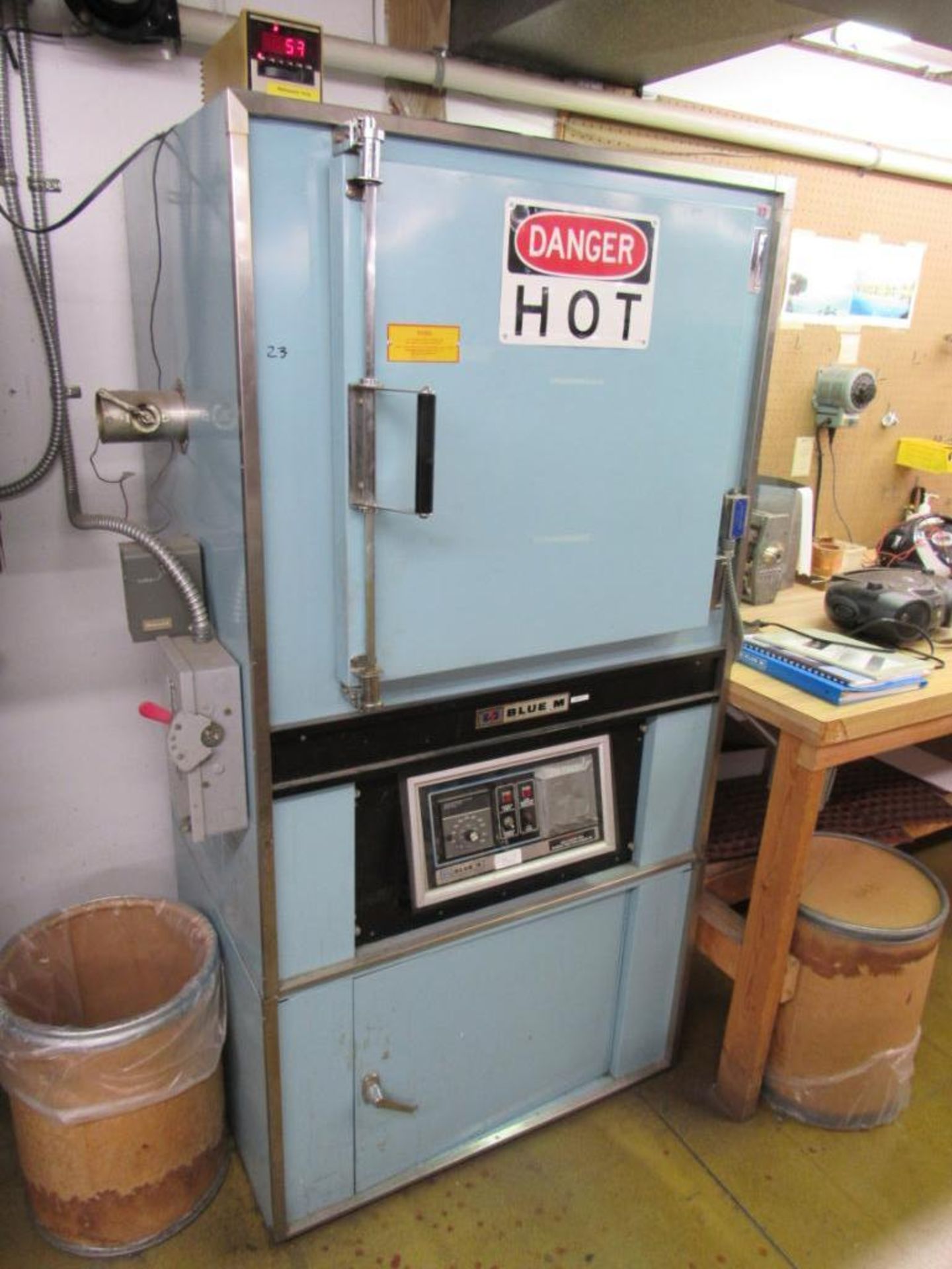 Blue M Convection Oven Model 206-C (Area H)