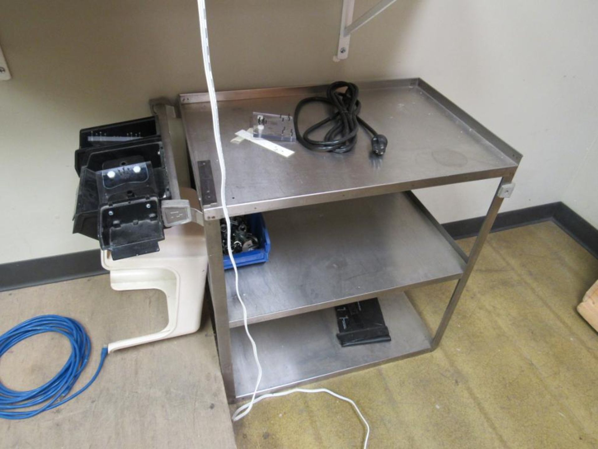 LOT: (1) 34 in. x 78 in. 6-Drawer Cabinet with Test Station, (1) Portable Metro Rack, (1) Table, (1) - Image 4 of 4