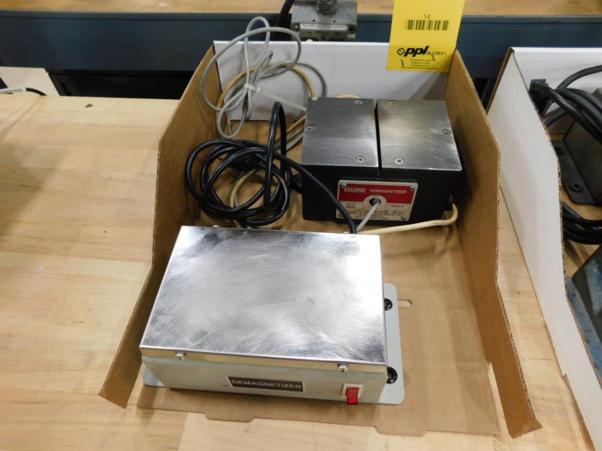 LOT: (2) Demagnetizers