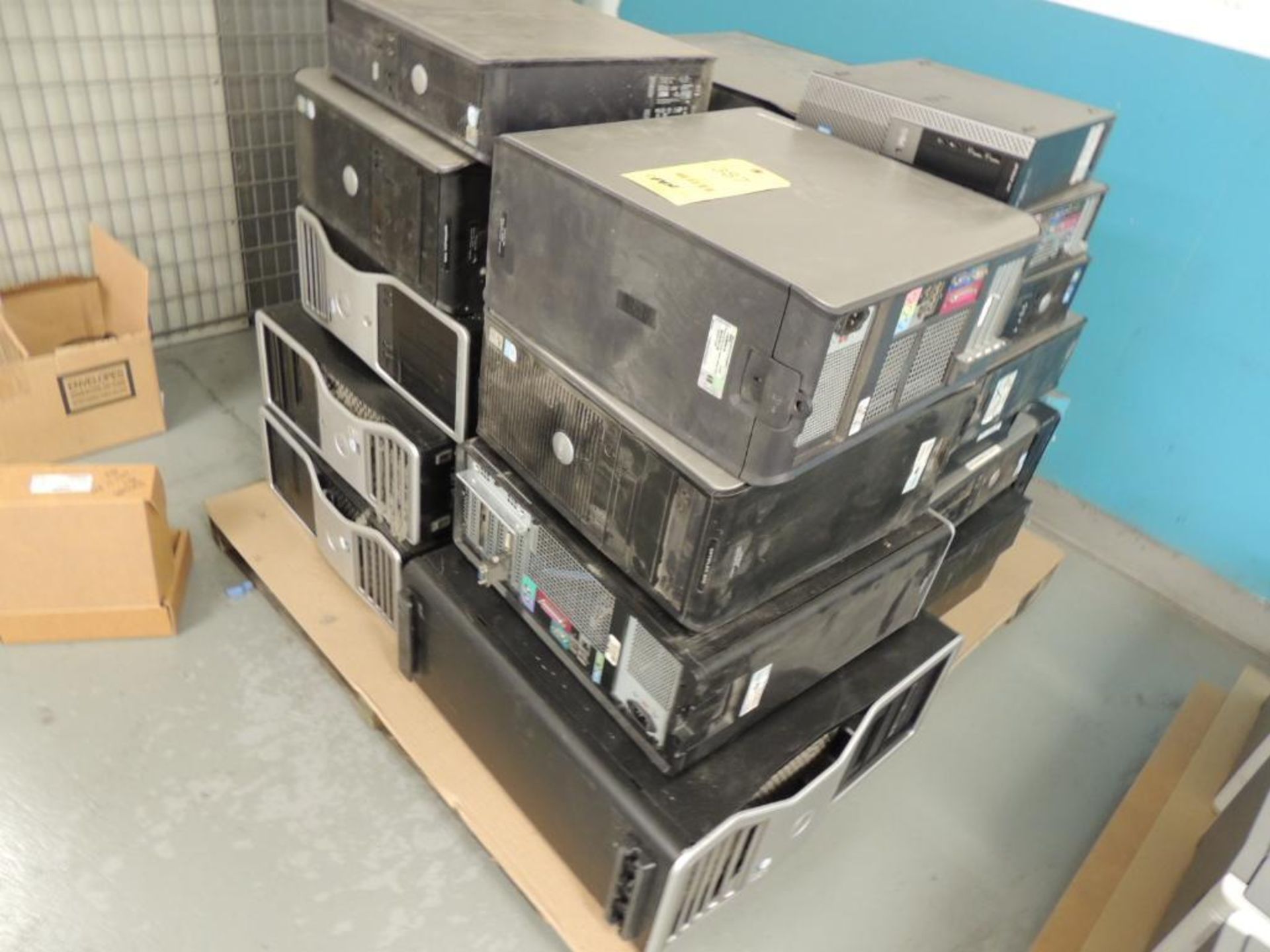 LOT: (20) HP & Dell, Desktops and Work Station Towers ( Hard Drives Removed)