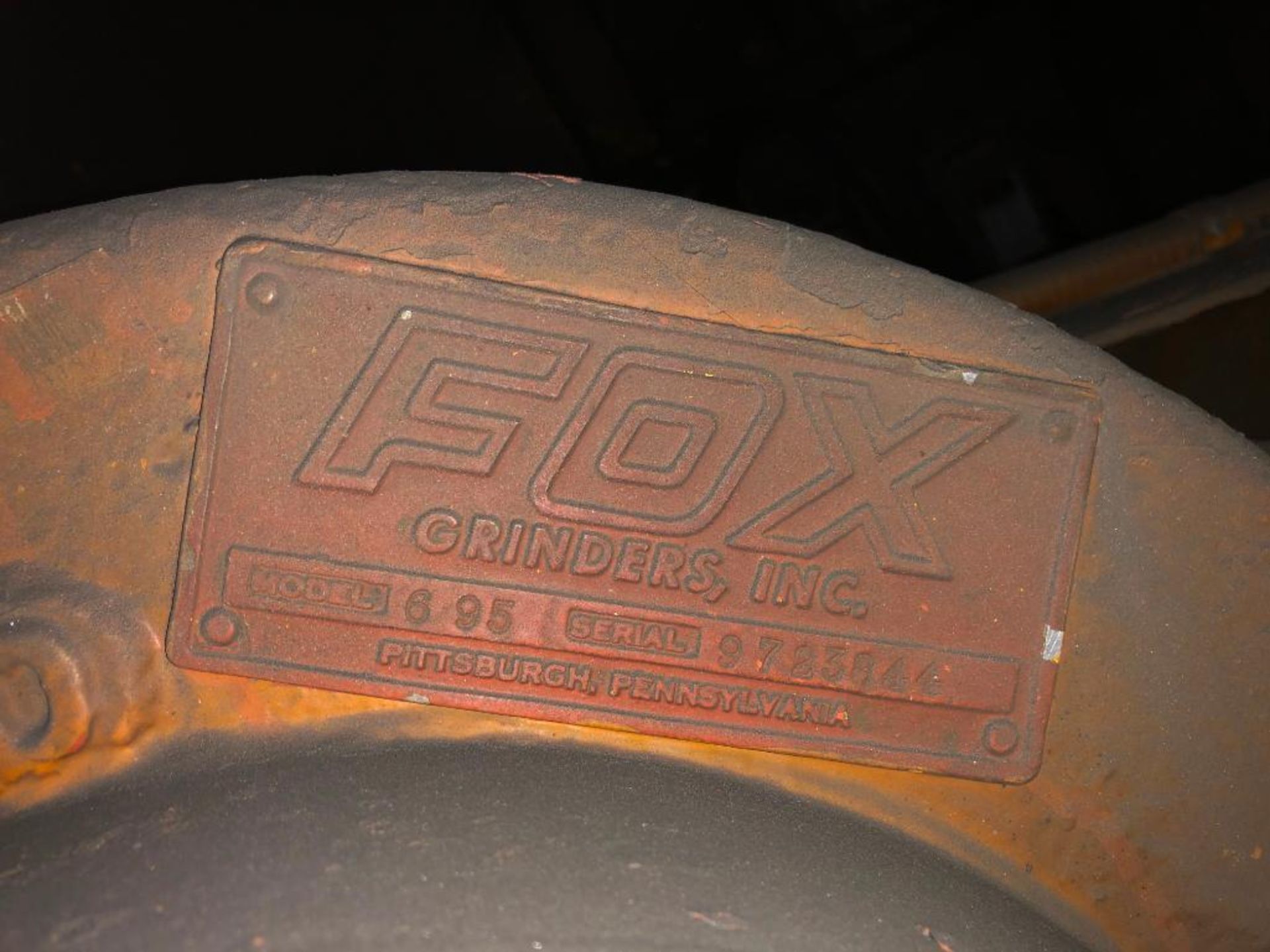 Fox Model 695 Swing Frame Grinder S/N 9723844 - Image 2 of 2