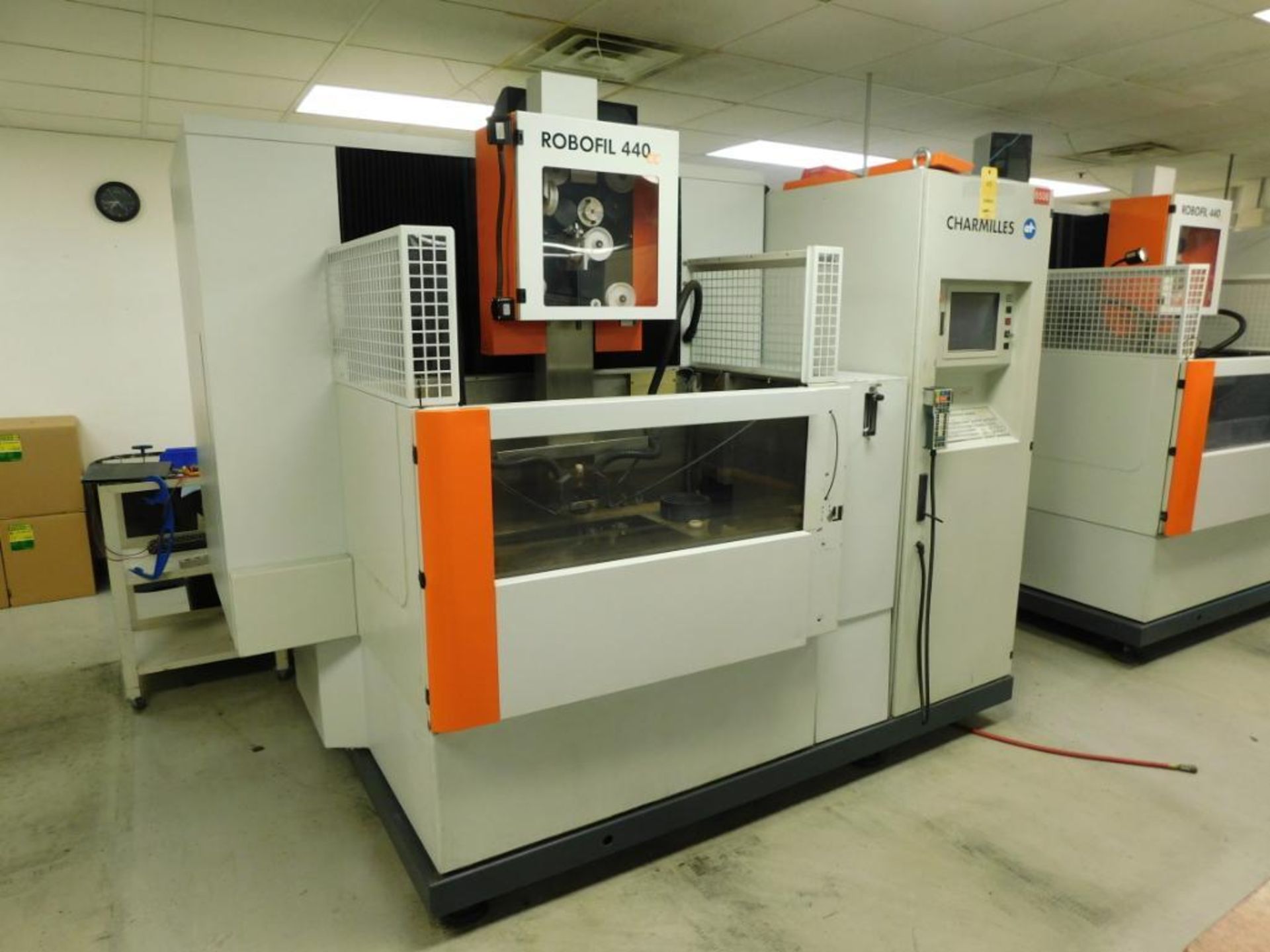 Charmilles CNC Wire EDM Machine, Model Robofil 440 CC, S/N 931208, 21.65 in. X-Axis, 13.78 in. Y-Axi - Image 2 of 4