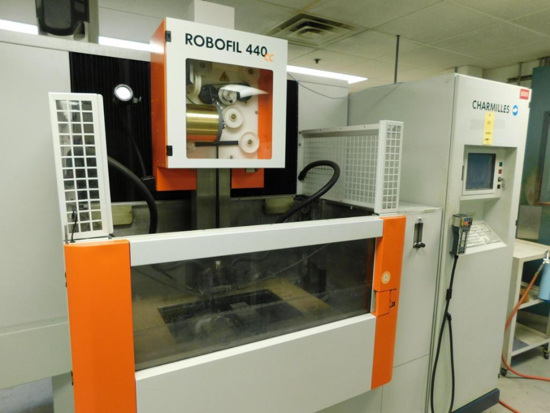 Charmilles CNC Wire EDM Machine, Model Robofil 440 CC, S/N 931402, 21.65 in. X-Axis, 13.78 in. Y-Axi - Image 4 of 4