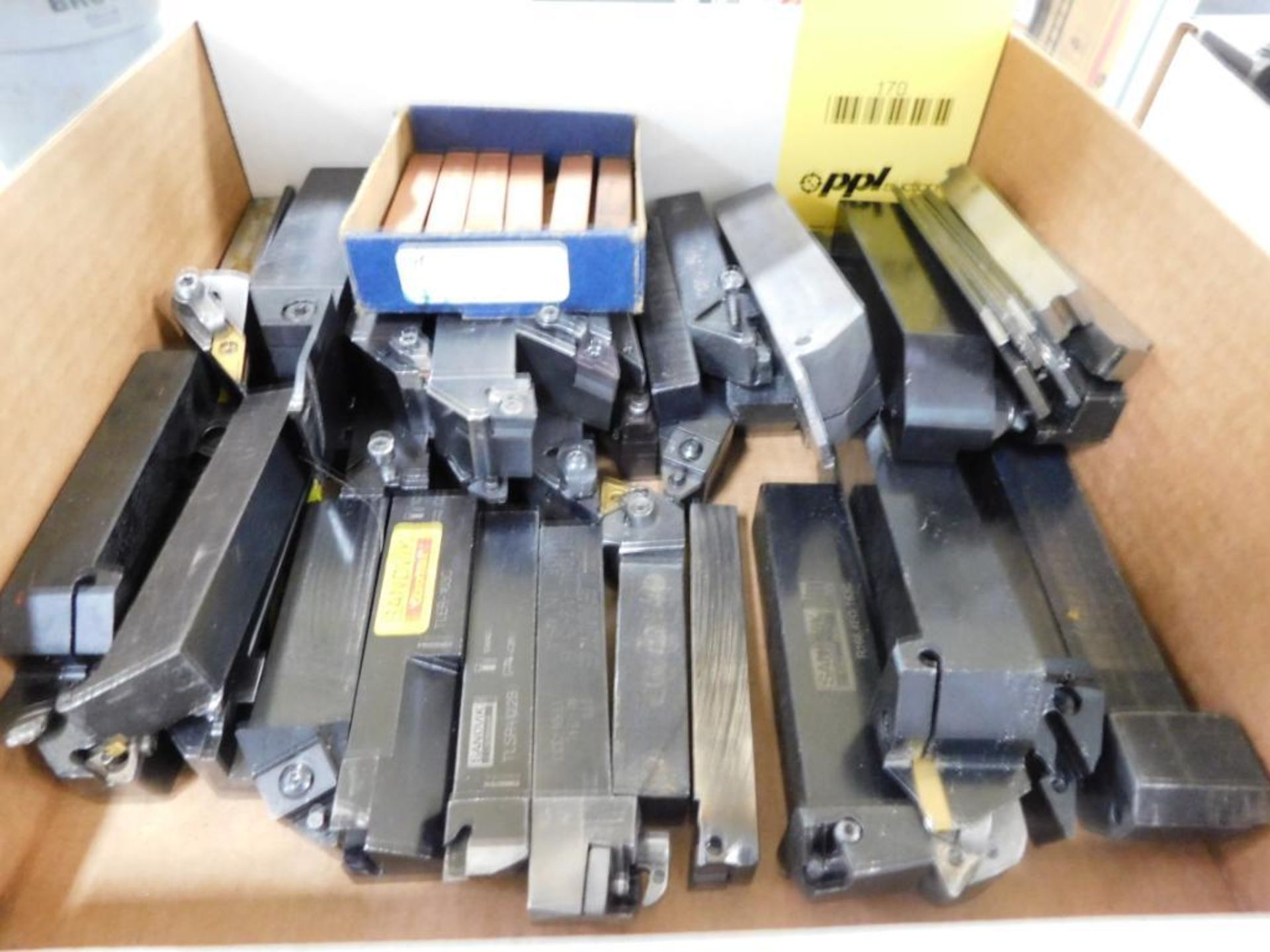 LOT: Assorted Lathe Cutters