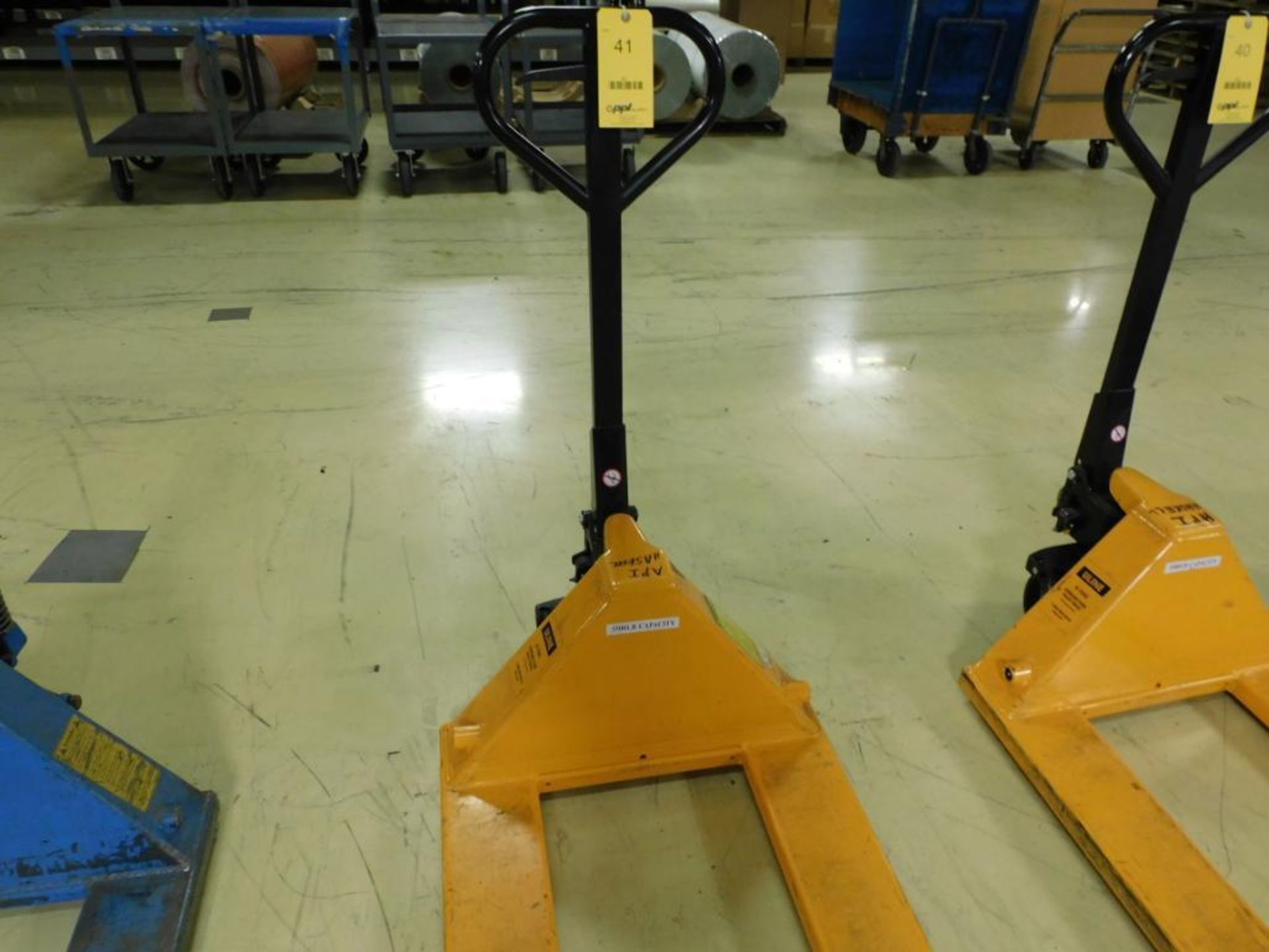 Uline Pallet Jack 48 in. Forks, 5500 lb. Capacity (LOCATED IN KS)