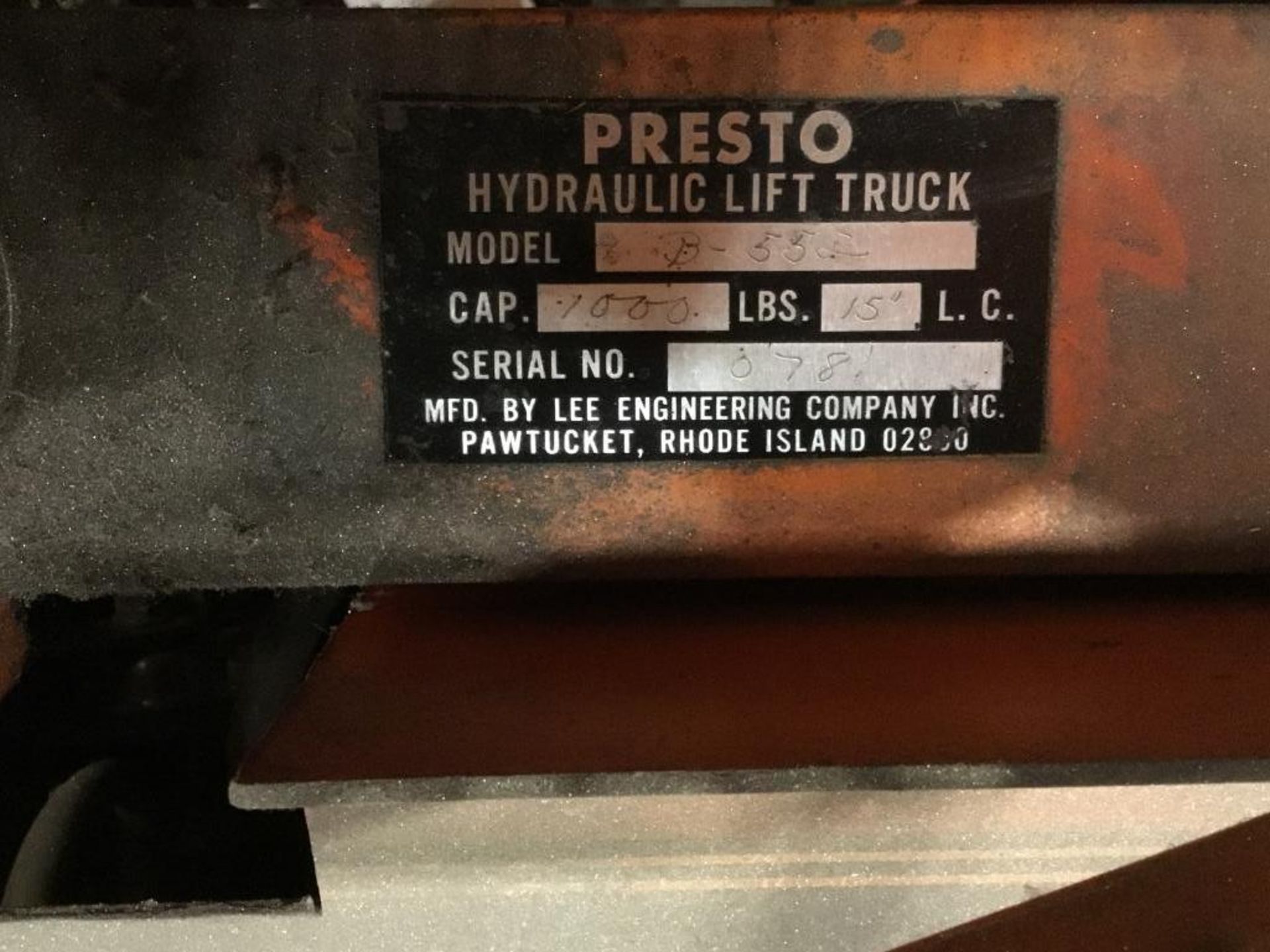 Presto Electric Roll Lift M/N B-552 S/N 0781 1,000 lbs. Capacity (LOCATED IN PA) - Image 4 of 4