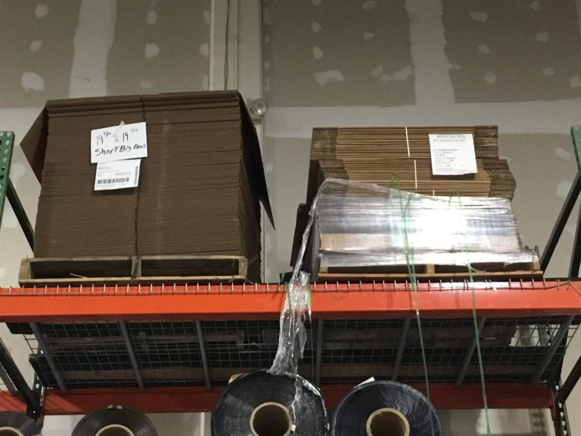 LOT: All Corrugated in Building and Includes Boxes, Flats, Inserts, Rolls of Packaging etc. Approxim - Image 10 of 10