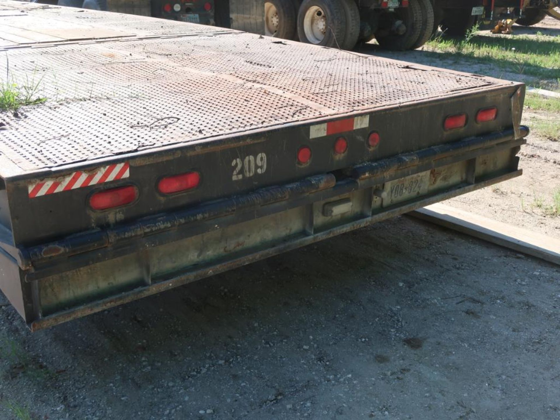 2002 Trail-Eze 35 Ton Drop Deck Trailer Model TE70HT49, Hydraulic Tail Equipment, VIN 1DA72C5102C015 - Image 6 of 11