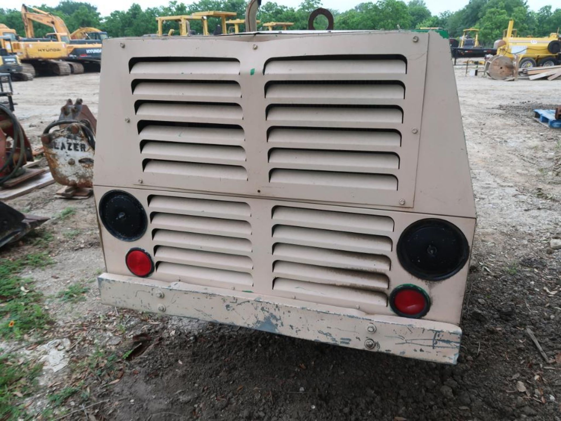 Sullivan Palatek 185 CFM Diesel Air Compressor Model D185Q11JDSB, S/N 27258, 4-Cylinder John Deere, - Image 4 of 6