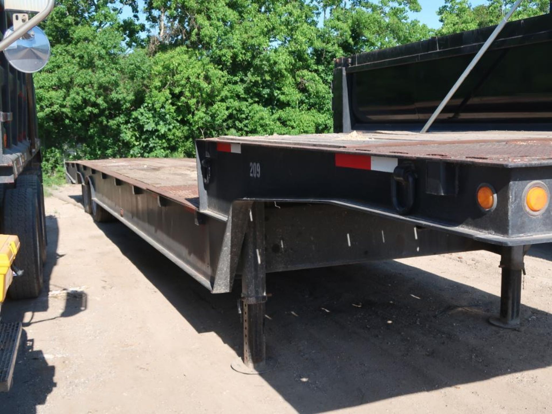 2002 Trail-Eze 35 Ton Drop Deck Trailer Model TE70HT49, Hydraulic Tail Equipment, VIN 1DA72C5102C015 - Image 3 of 11