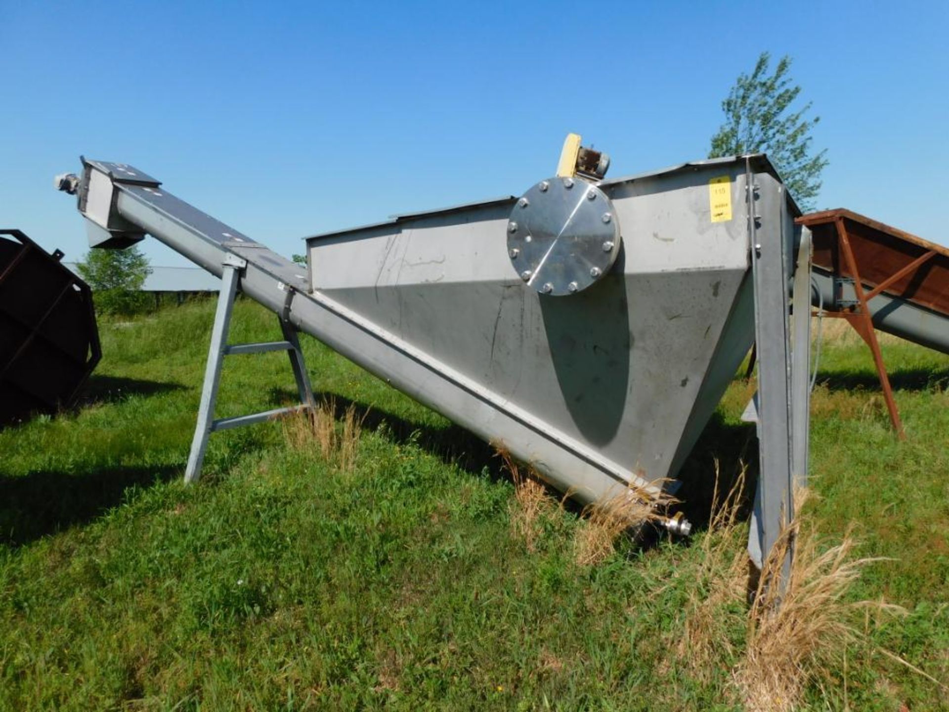 WAM/SPECO Dewatering Incline Conveyor, Stainless Steel, Approx. 12 in. Dia. x 18 ft. Long Carbon