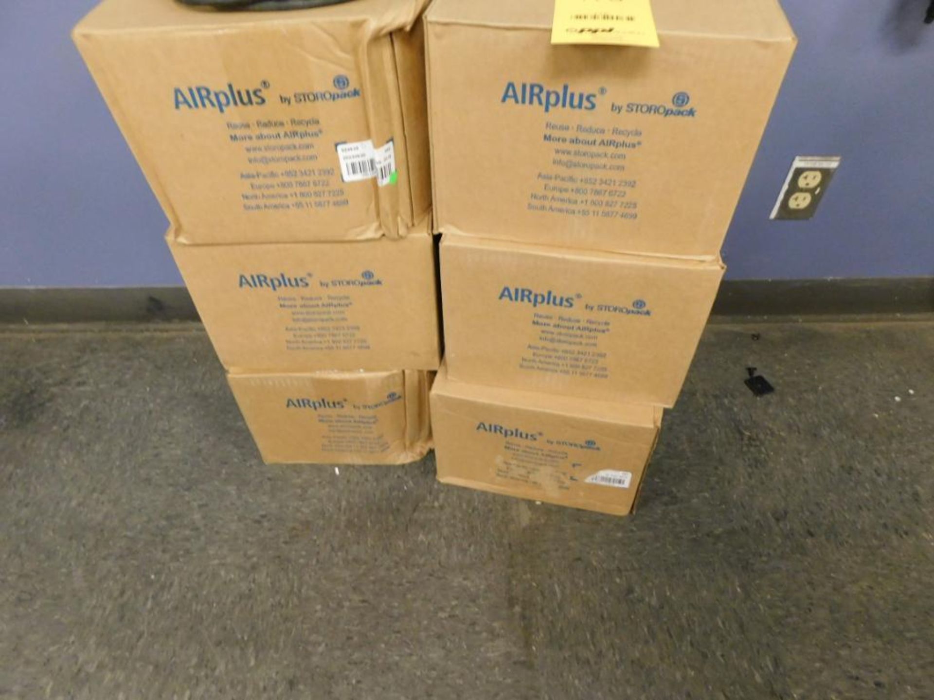 LOT: (6) Boxes of AIR PLUS Pouches