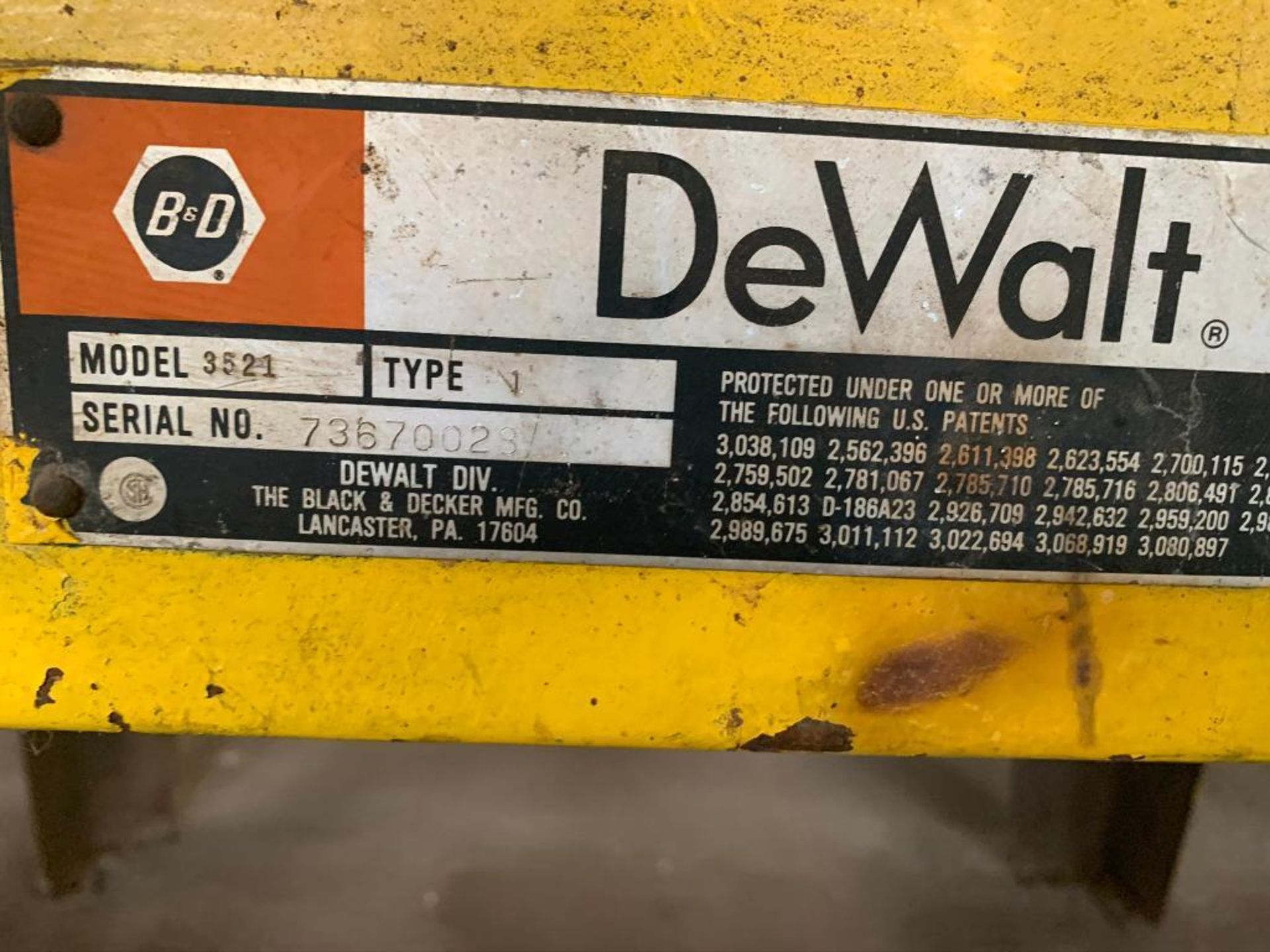 Dewalt Cross Cut Saw Model 3521, S/N 73670028 (disassembled) - Image 3 of 3