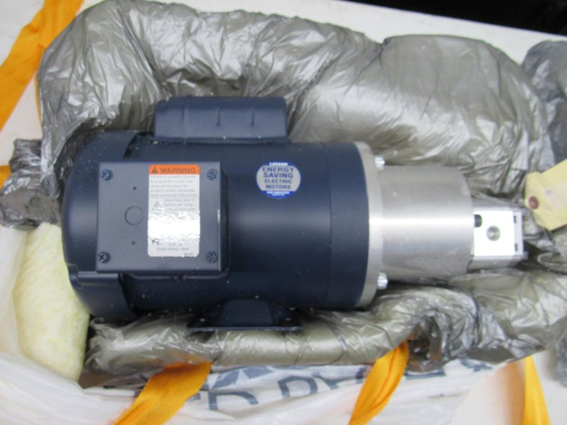 Fredriksen Slide pump/motor to raise upper section - New in Box