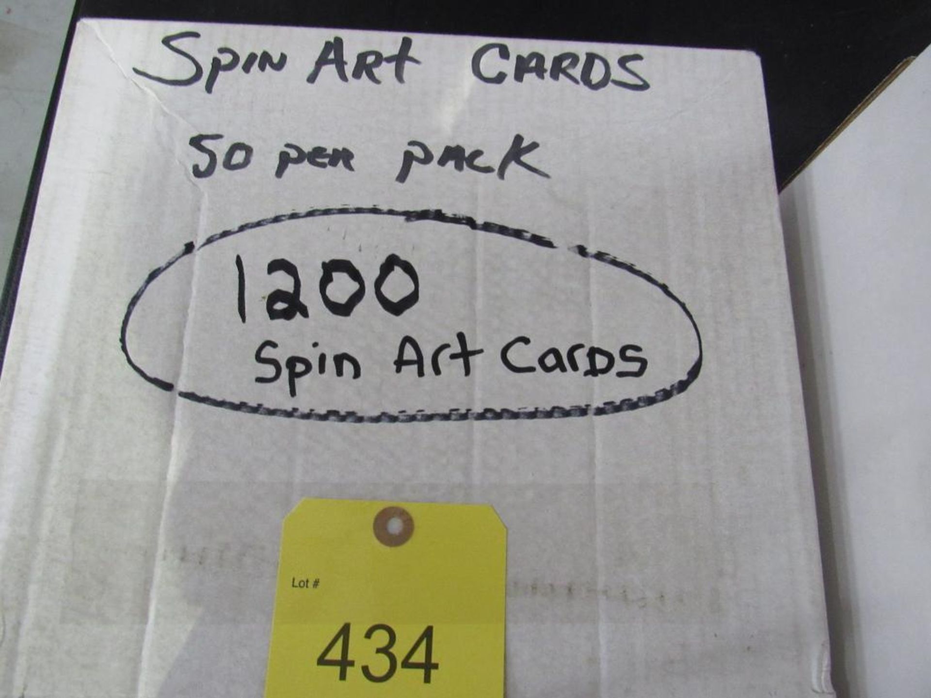 LOT: (1200) Spin Art Cards