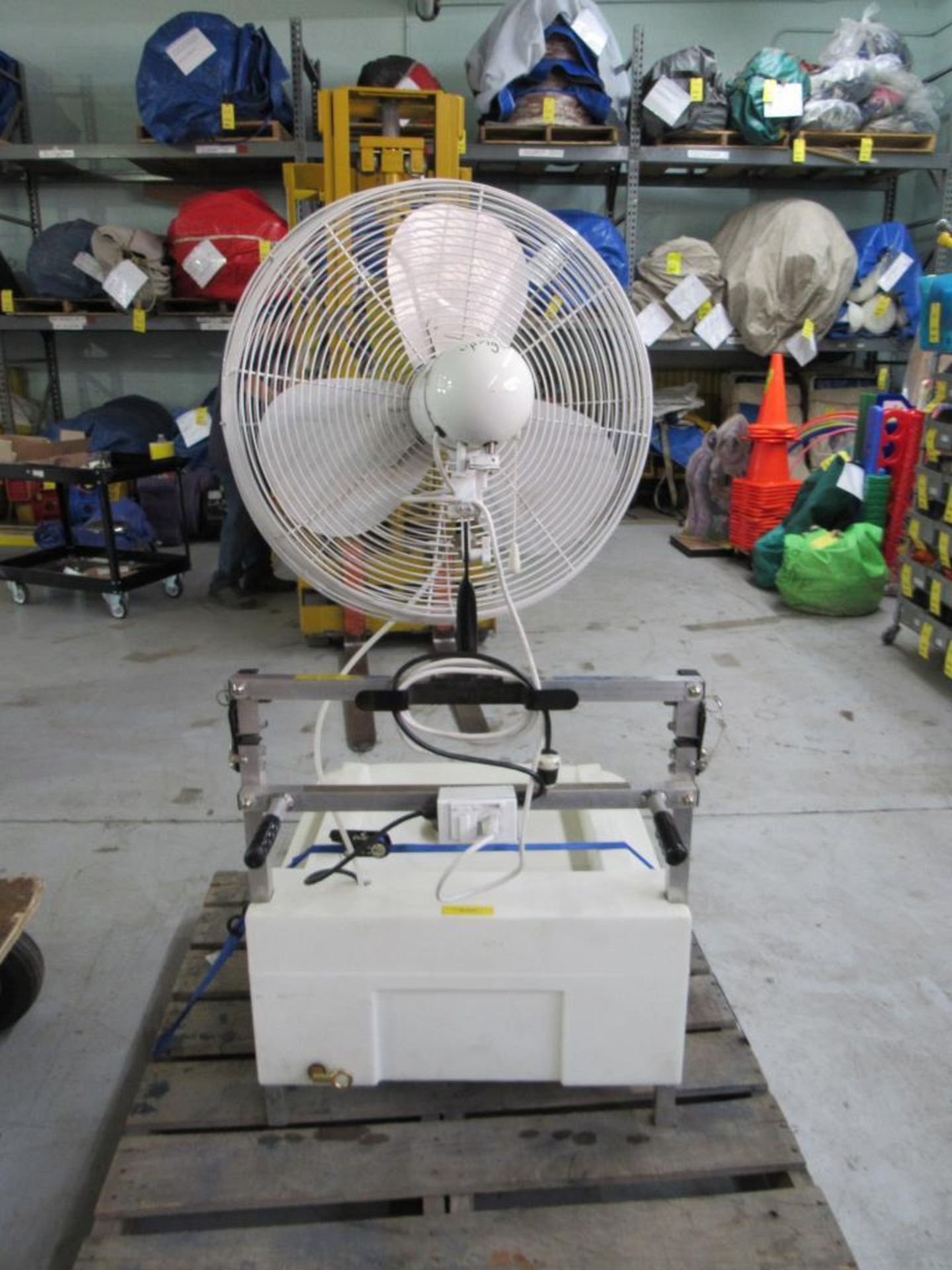 Misting Fan with 15 Gallon Water Tank - Image 3 of 4